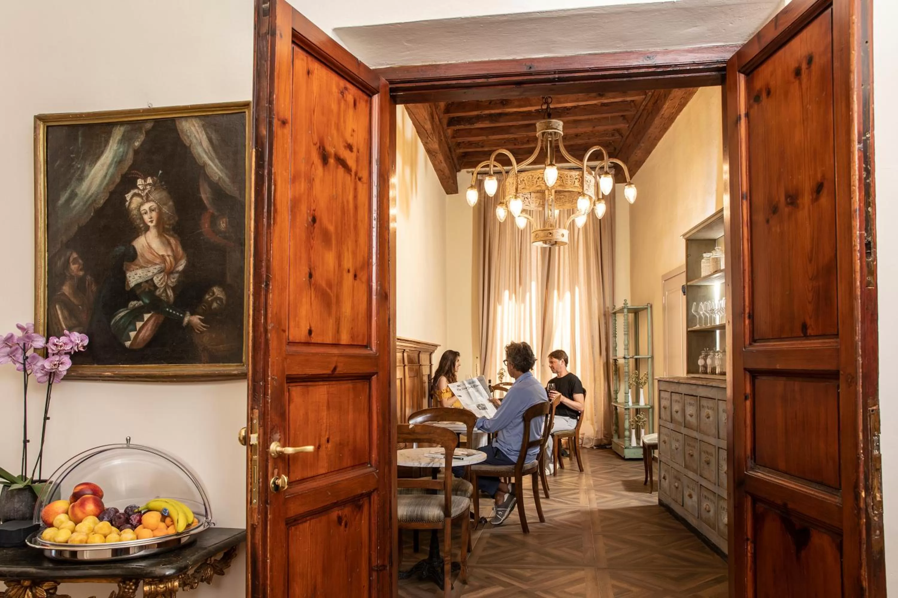 Restaurant/places to eat in Palazzo Martellini Residenza d'epoca