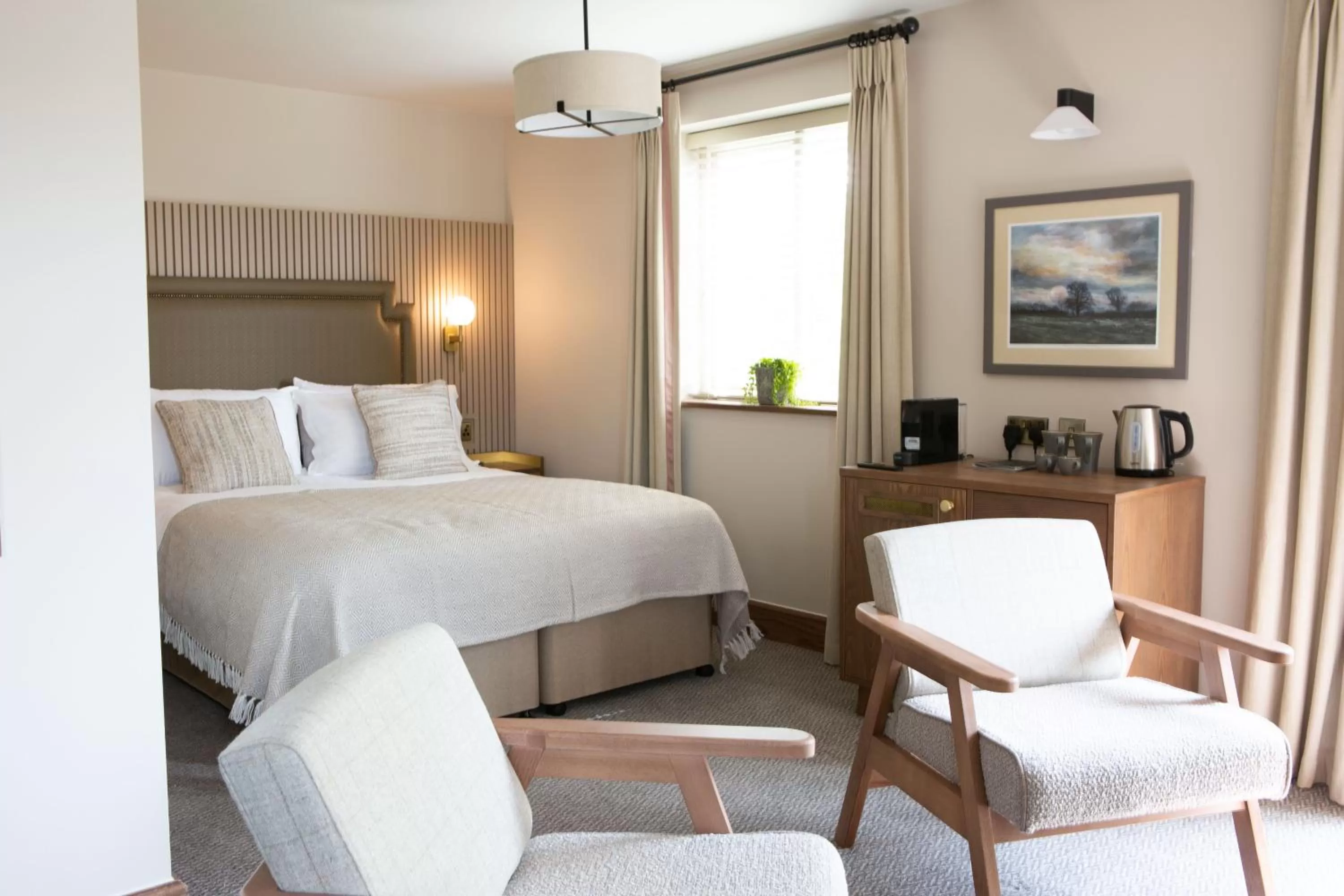 Bedroom, Bed in The Tempest Arms