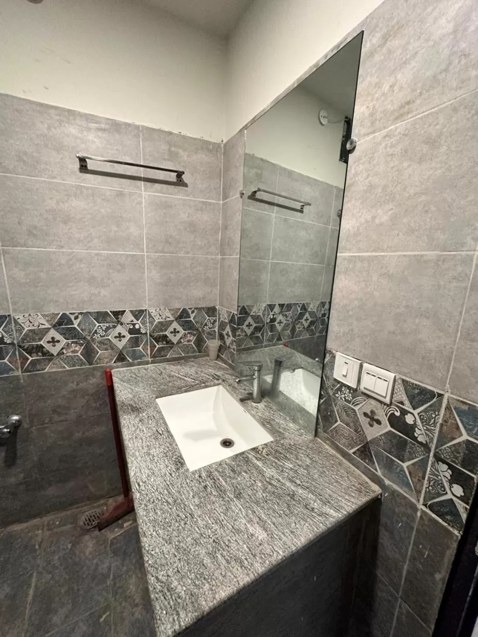 Hotel La Orilla Muzaffarabad