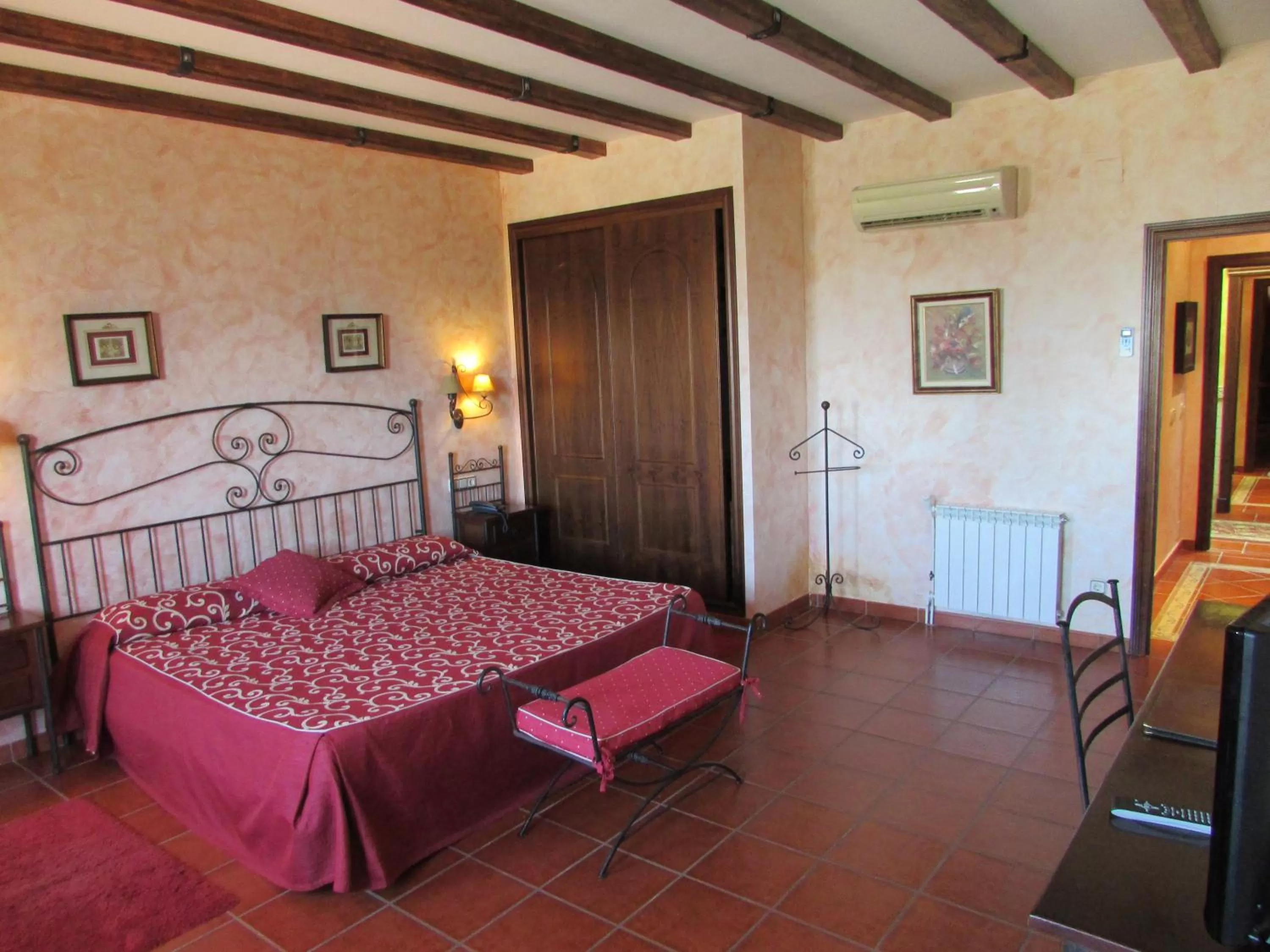 Bed in Hotel Real Castillo