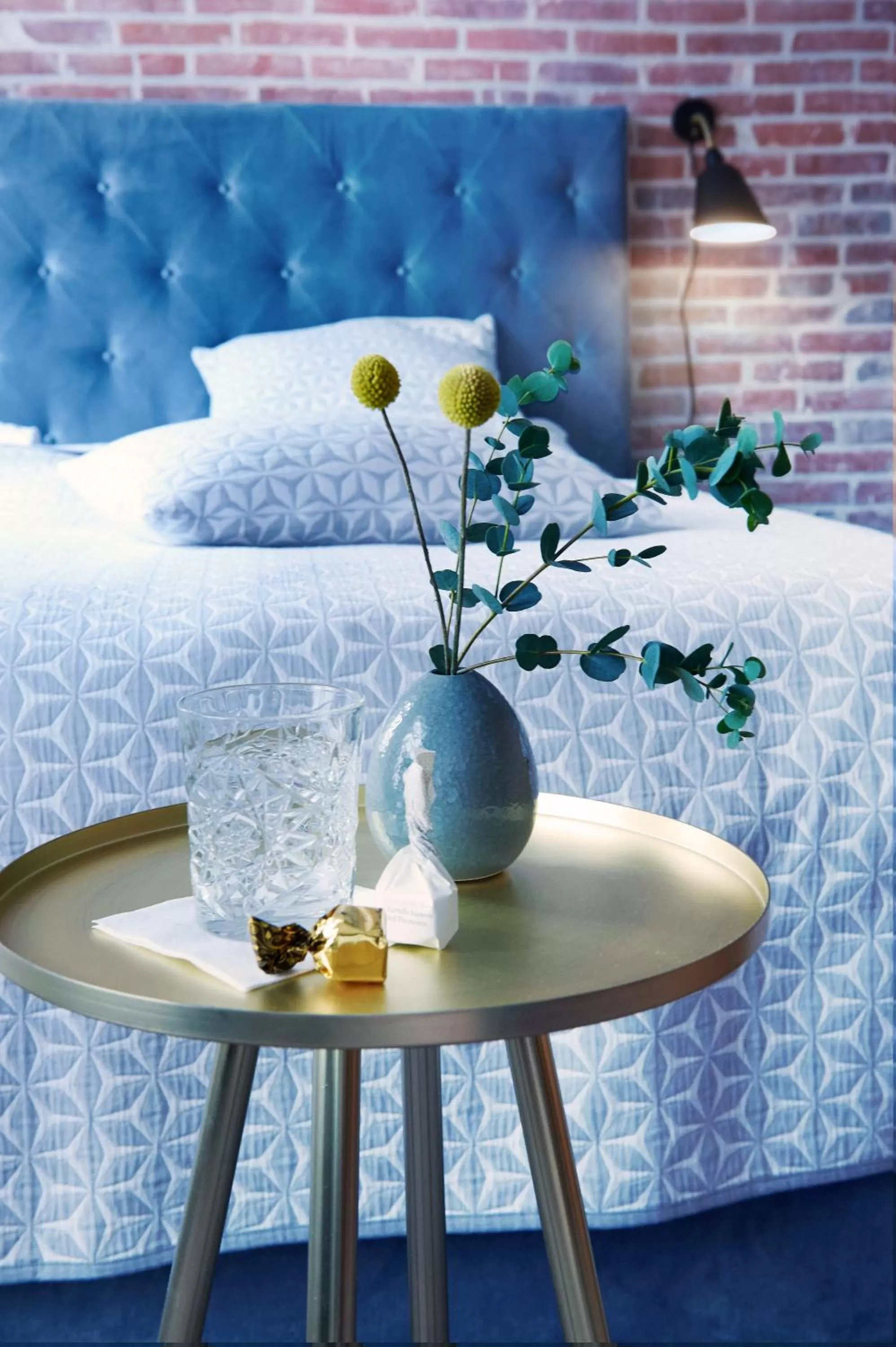 Decorative detail, Bed in Five Rooms