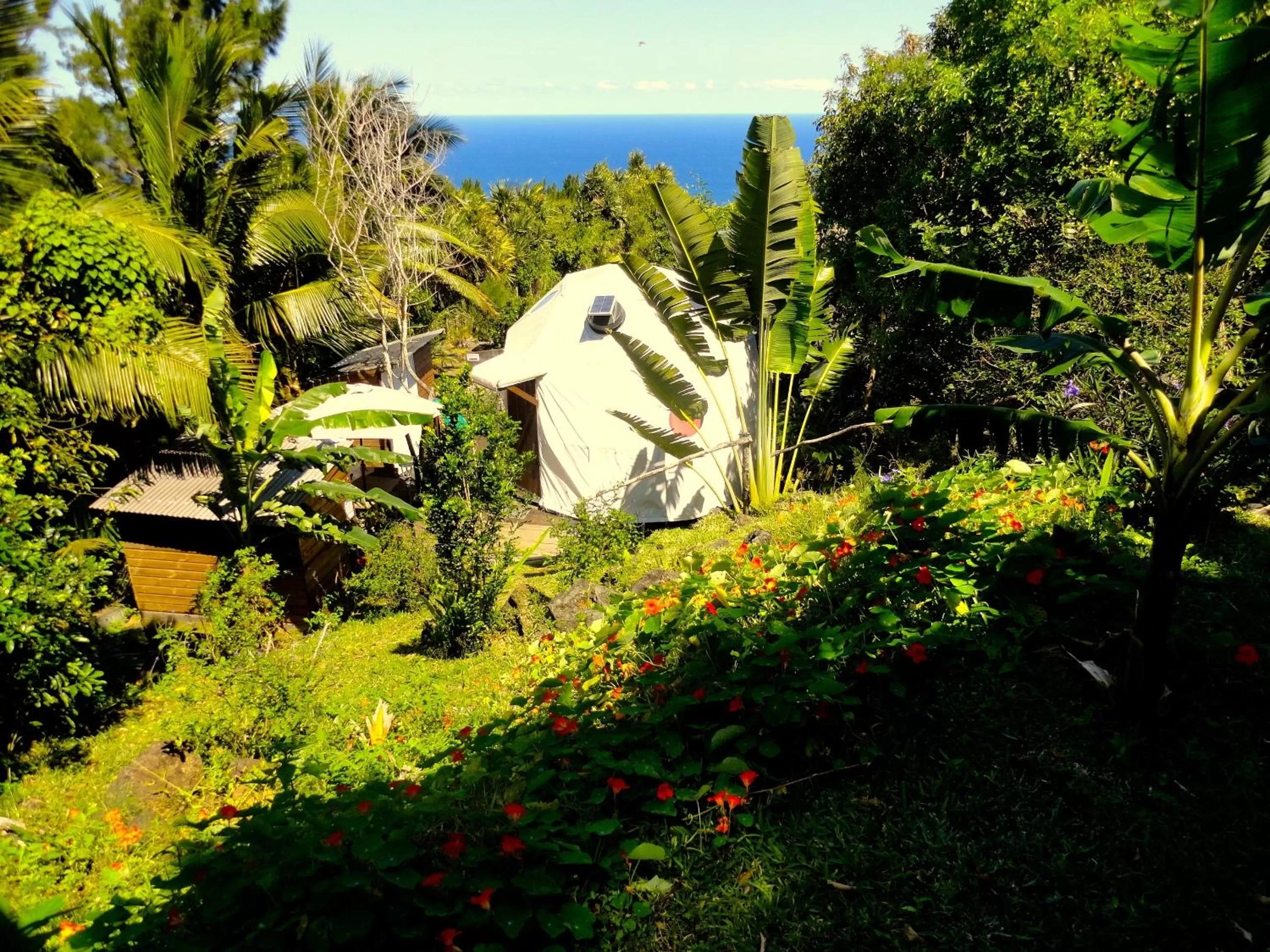 Facade/entrance in Bubble Dome Village