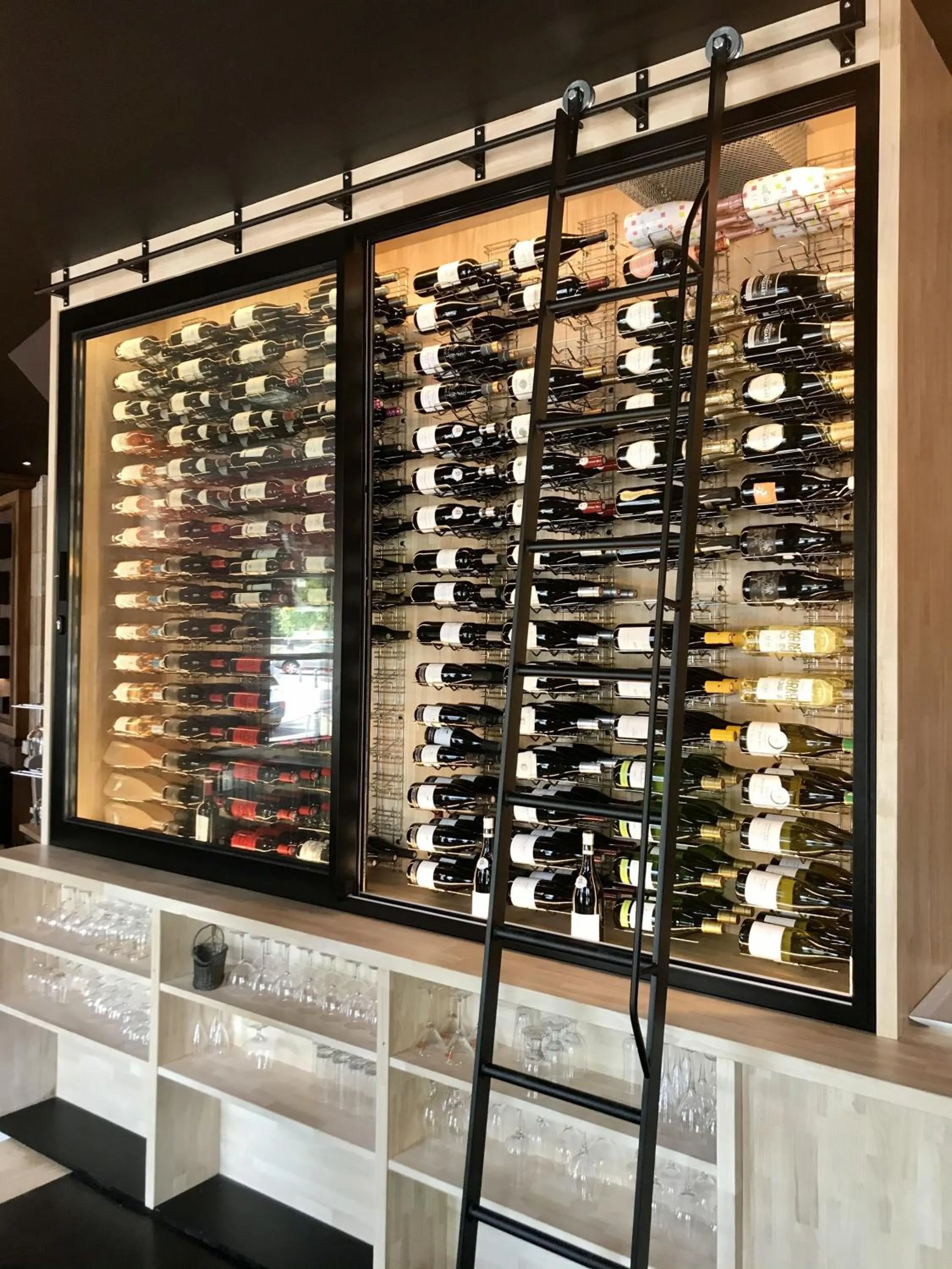 Restaurant/places to eat in The Originals Boutique, Grand Hôtel Saint-Pierre, Aurillac