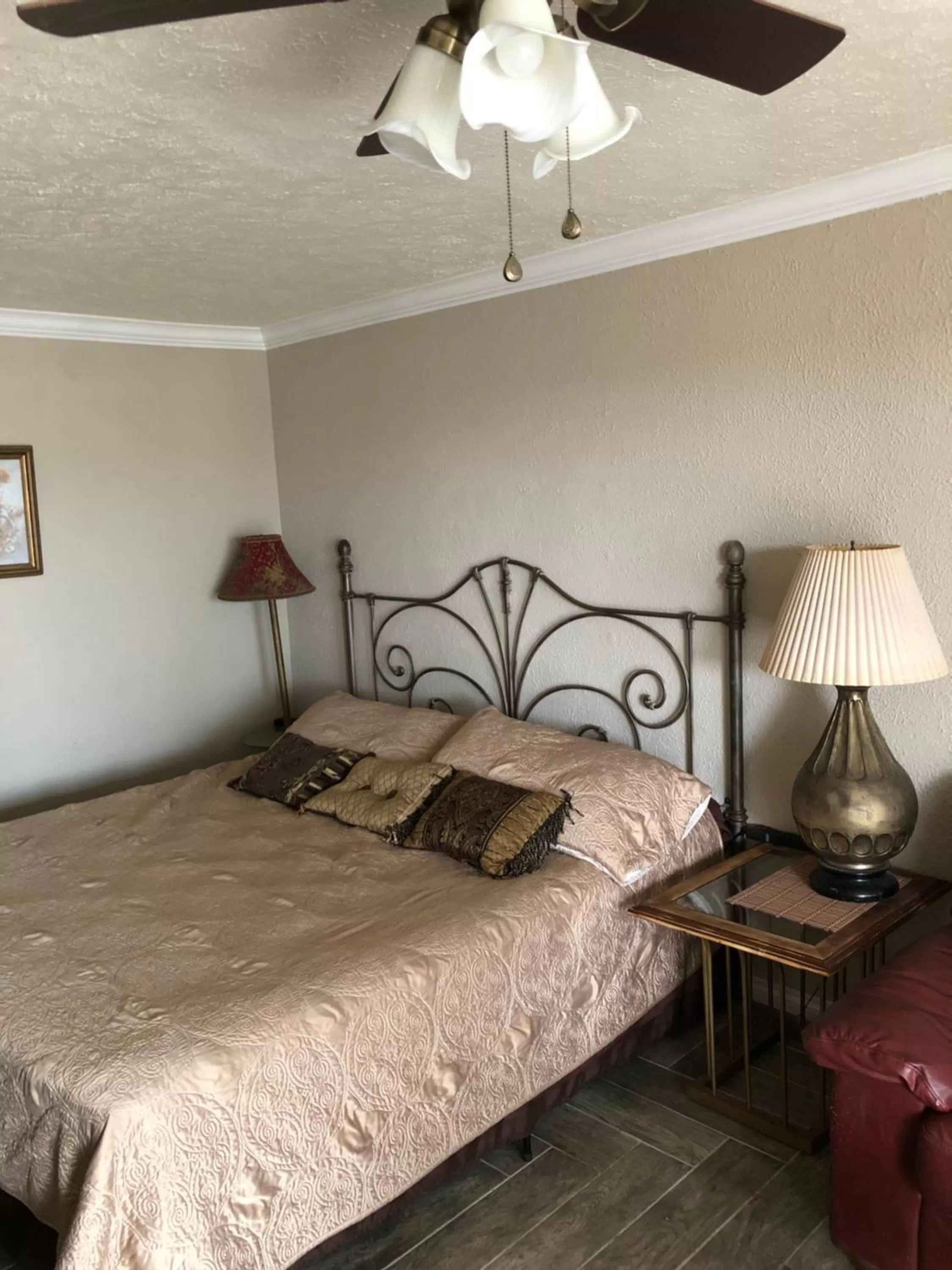 Bed in Capri Beach Hotel