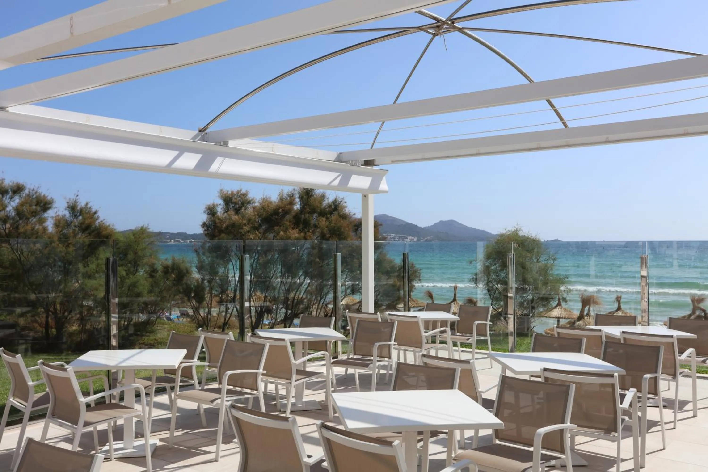 Restaurant/places to eat in Iberostar Waves Playa de Muro