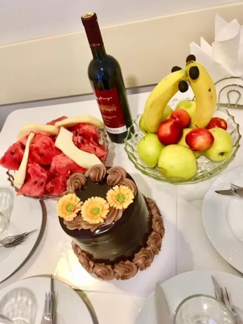 Food and drinks in Iveria