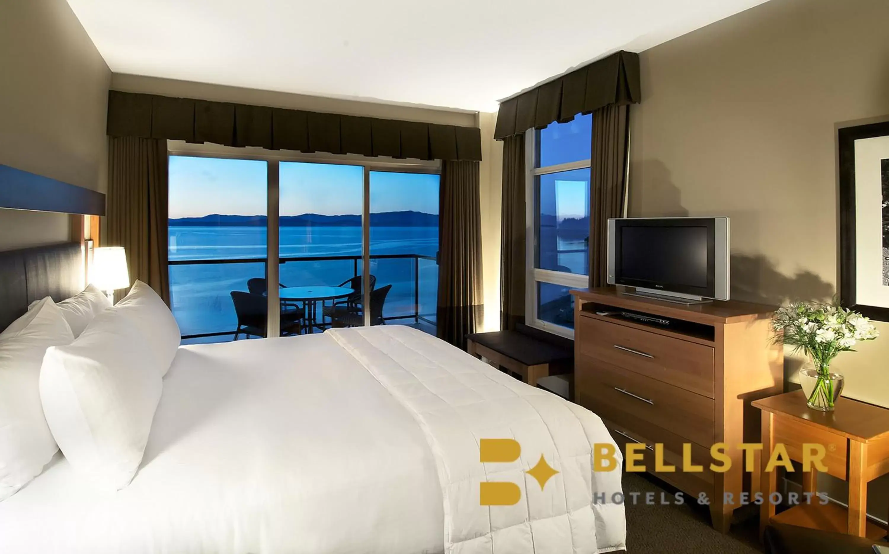 One-Bedroom Suite with Ocean View in The Beach Club Resort — Bellstar Hotels & Resorts One-Bedroom Suite with Ocean View in The Beach Club Resort — Bellstar Hotels & Resorts