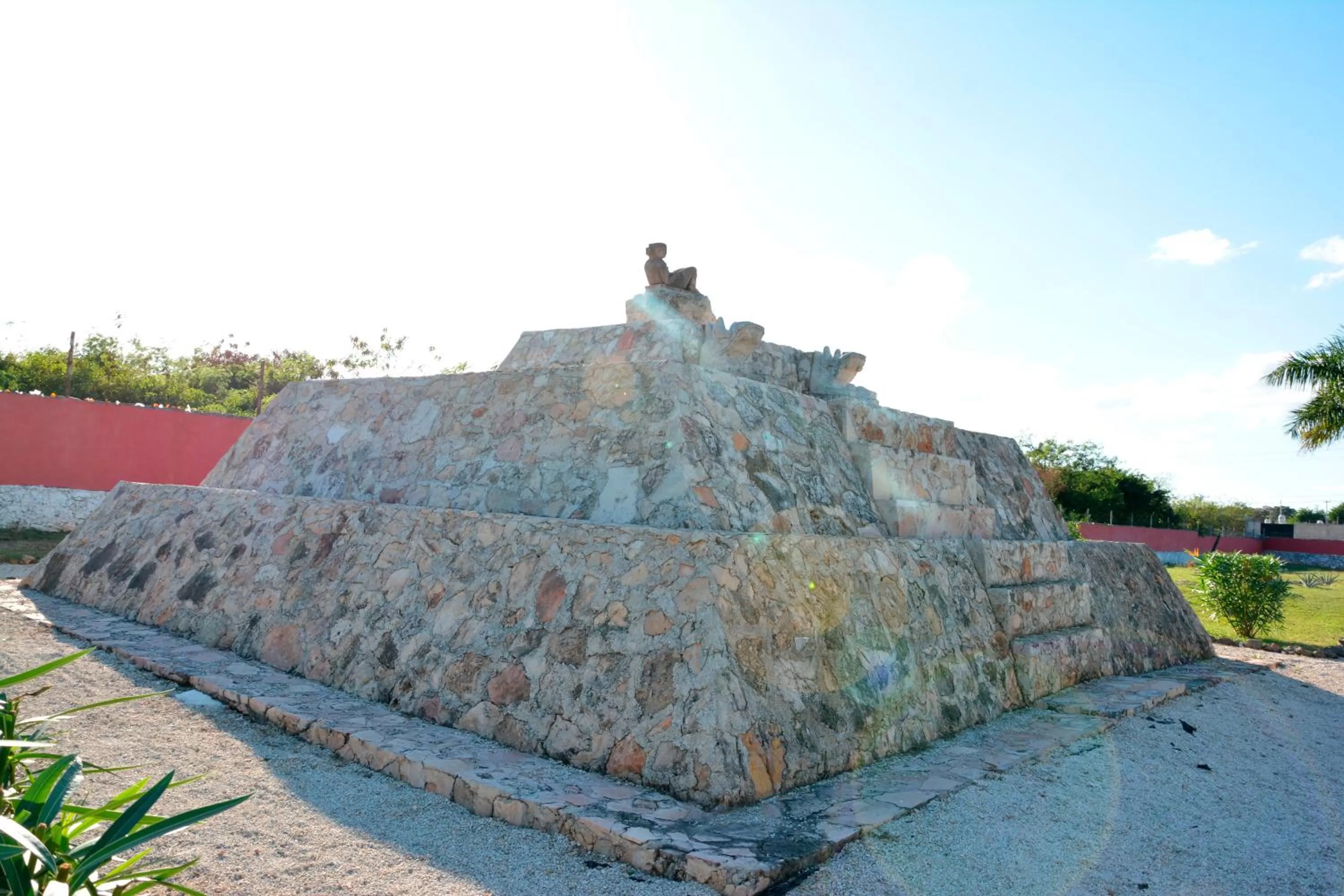 Garden in Hacienda Inn Aeropuerto
