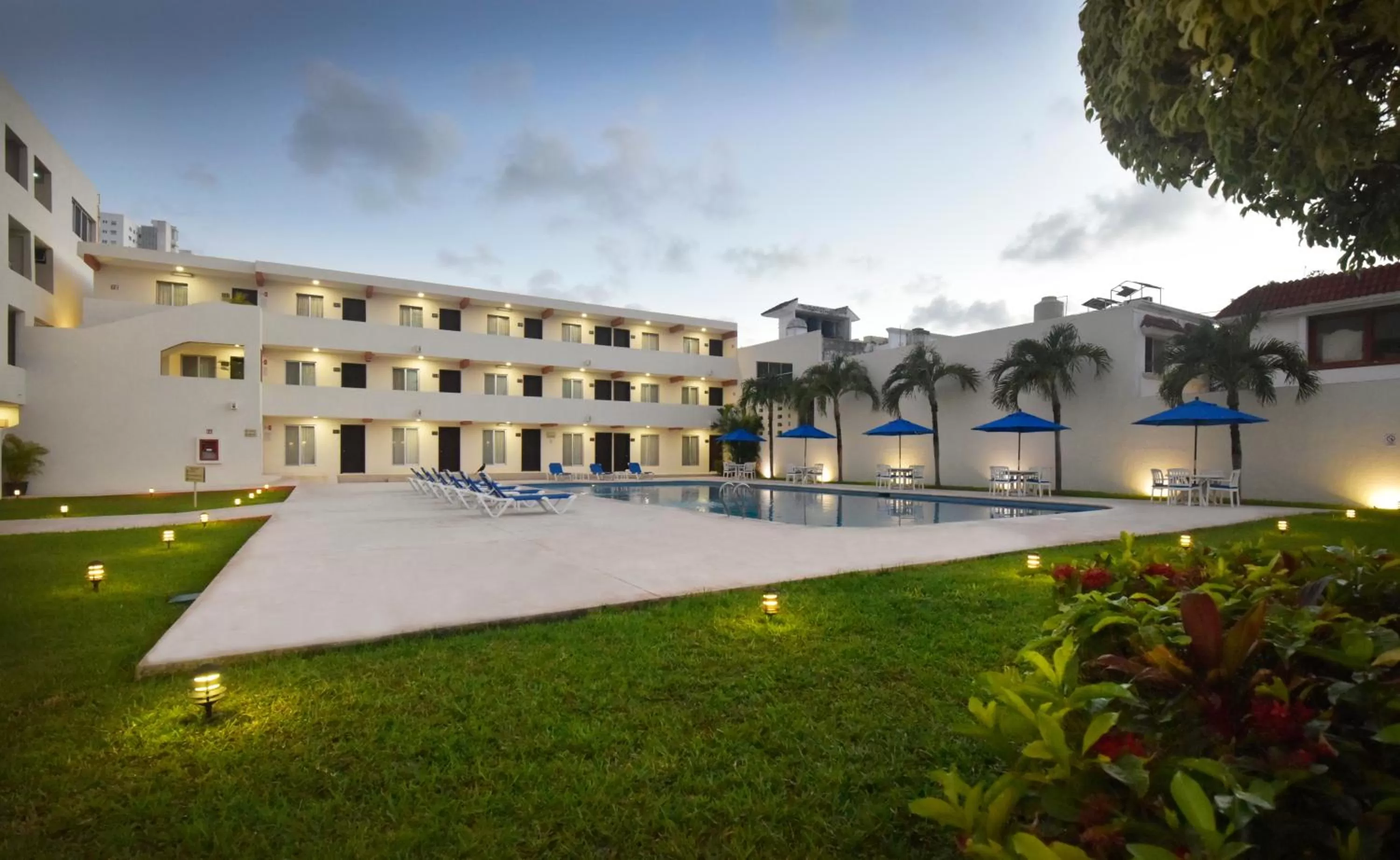 Garden in Hotel Bonampak