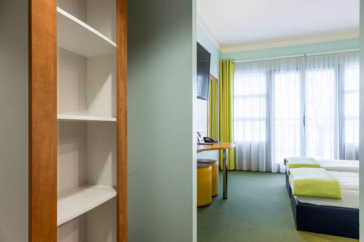 Bed, Seating Area in Hotel Fränkische Schweiz-Pegnitz