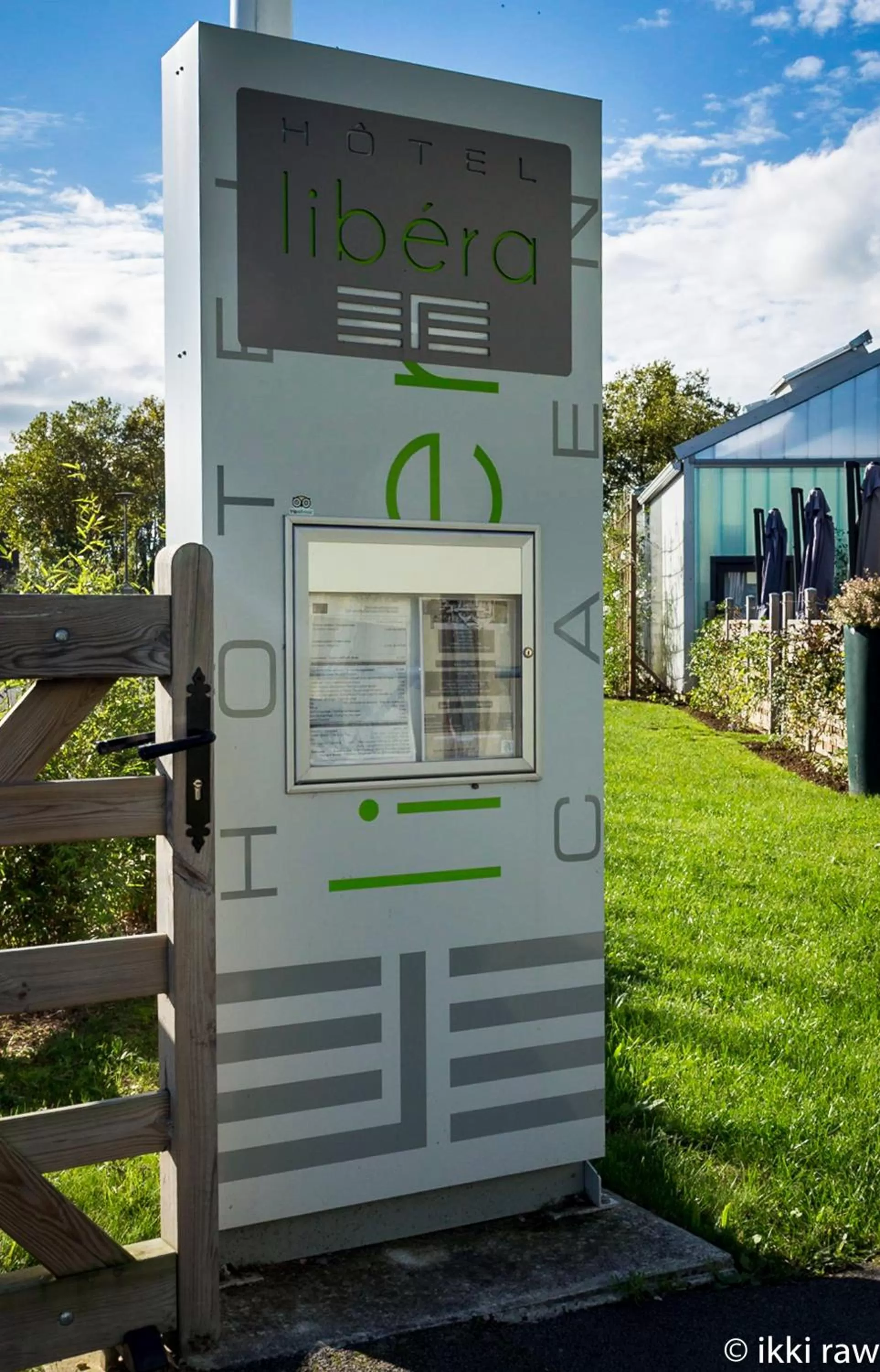 Garden in Hotel Libera Caen Colombelles