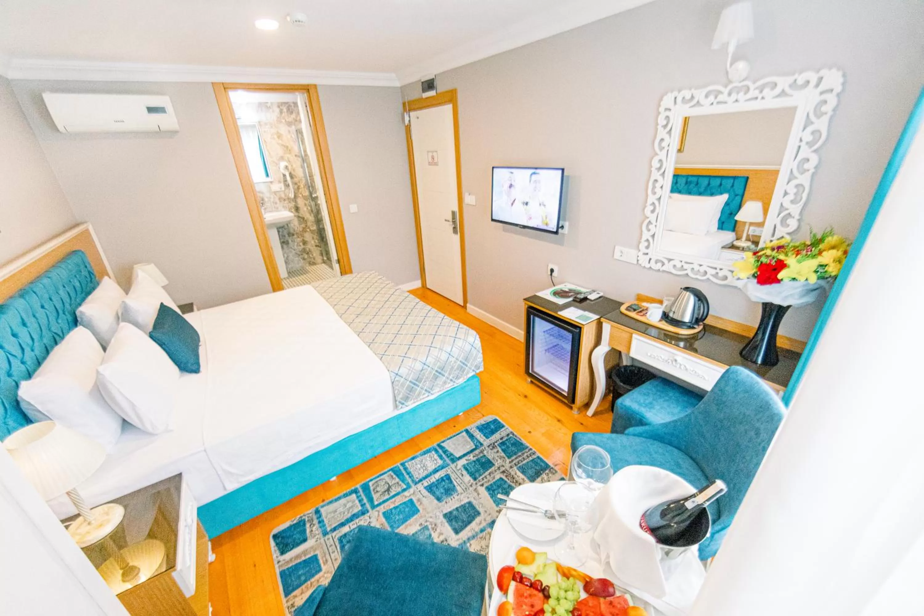 Massage, Bed in Acacia Mansion Hotel