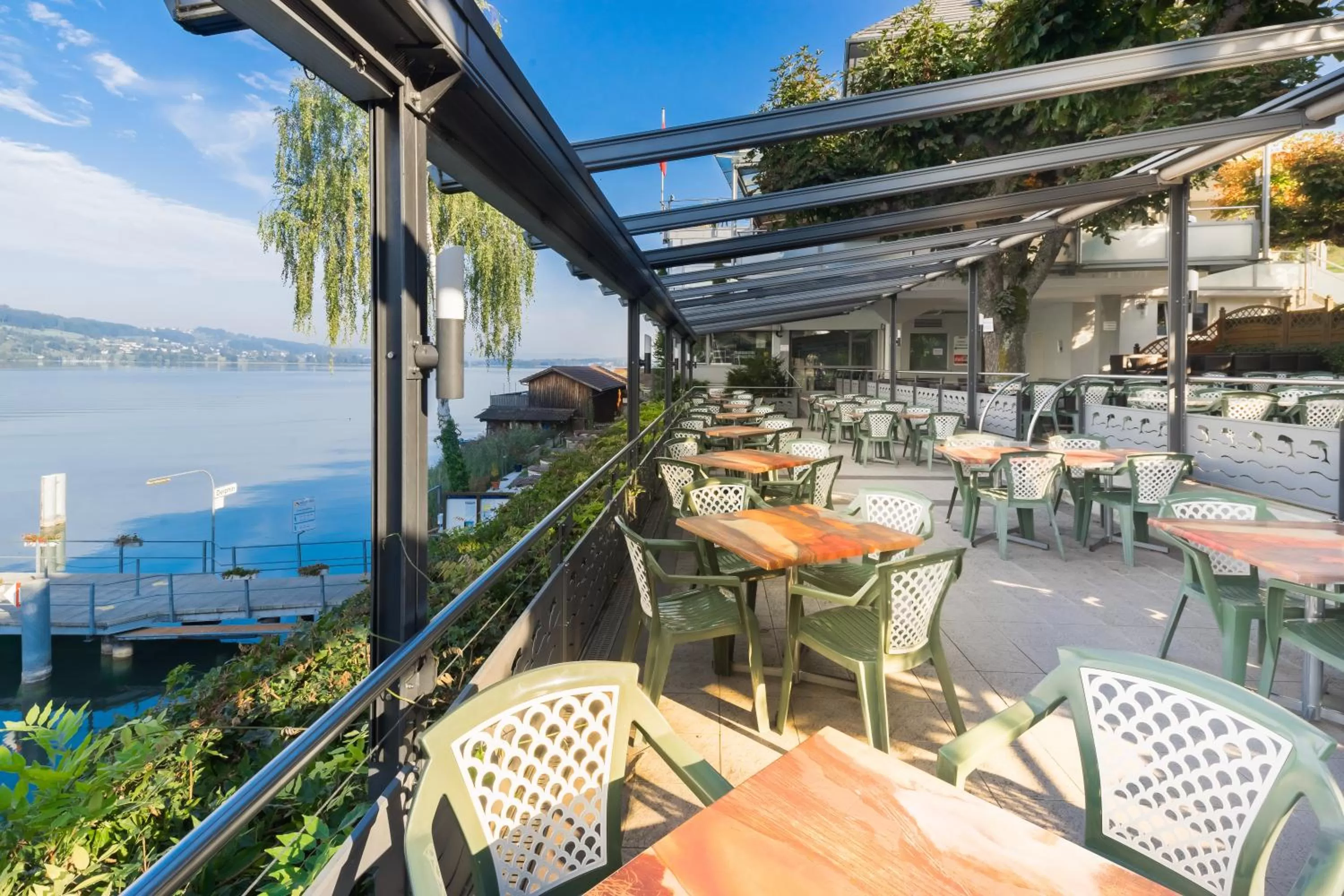 Restaurant/places to eat in Seehotel Delphin