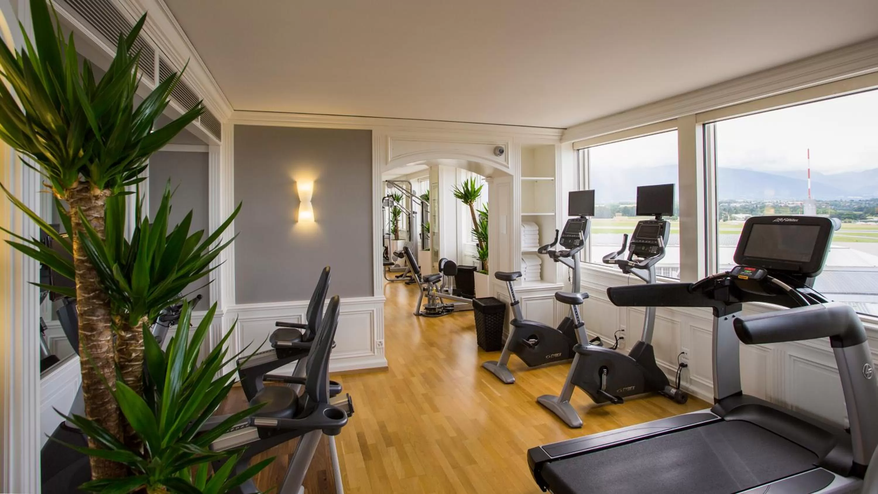 Fitness centre/facilities in Mövenpick Hotel Geneva