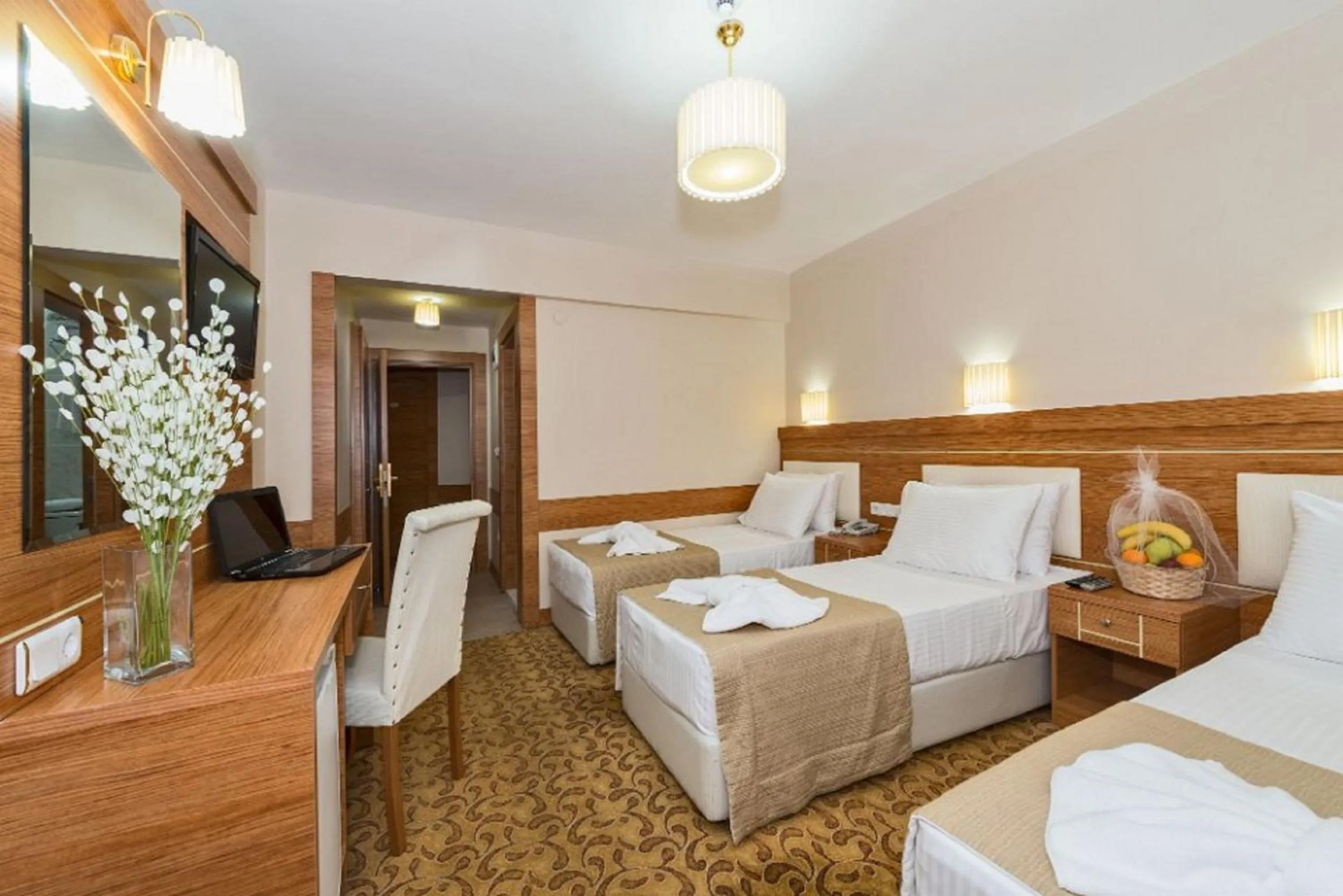 Massage, Bed in Selenay Hotel