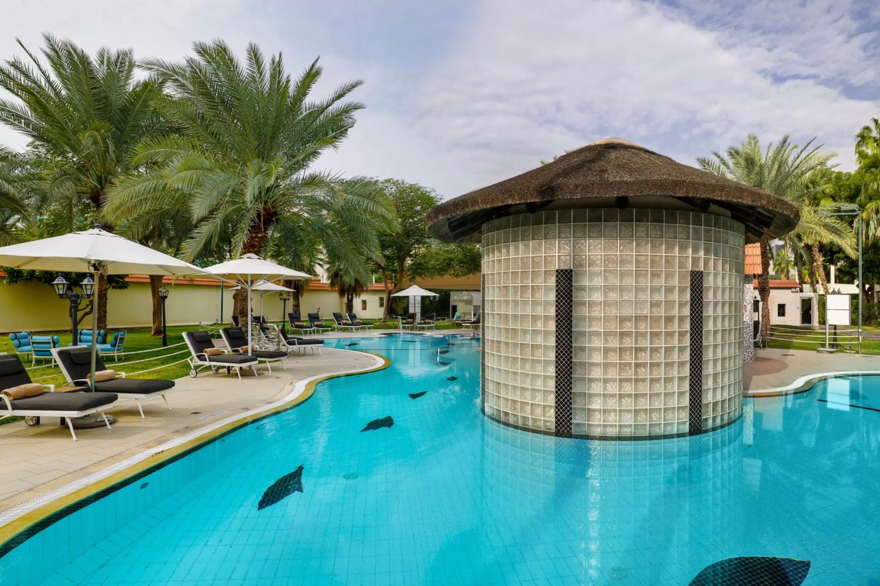 Swimming pool in Le Méridien Dubai Hotel & Conference Centre