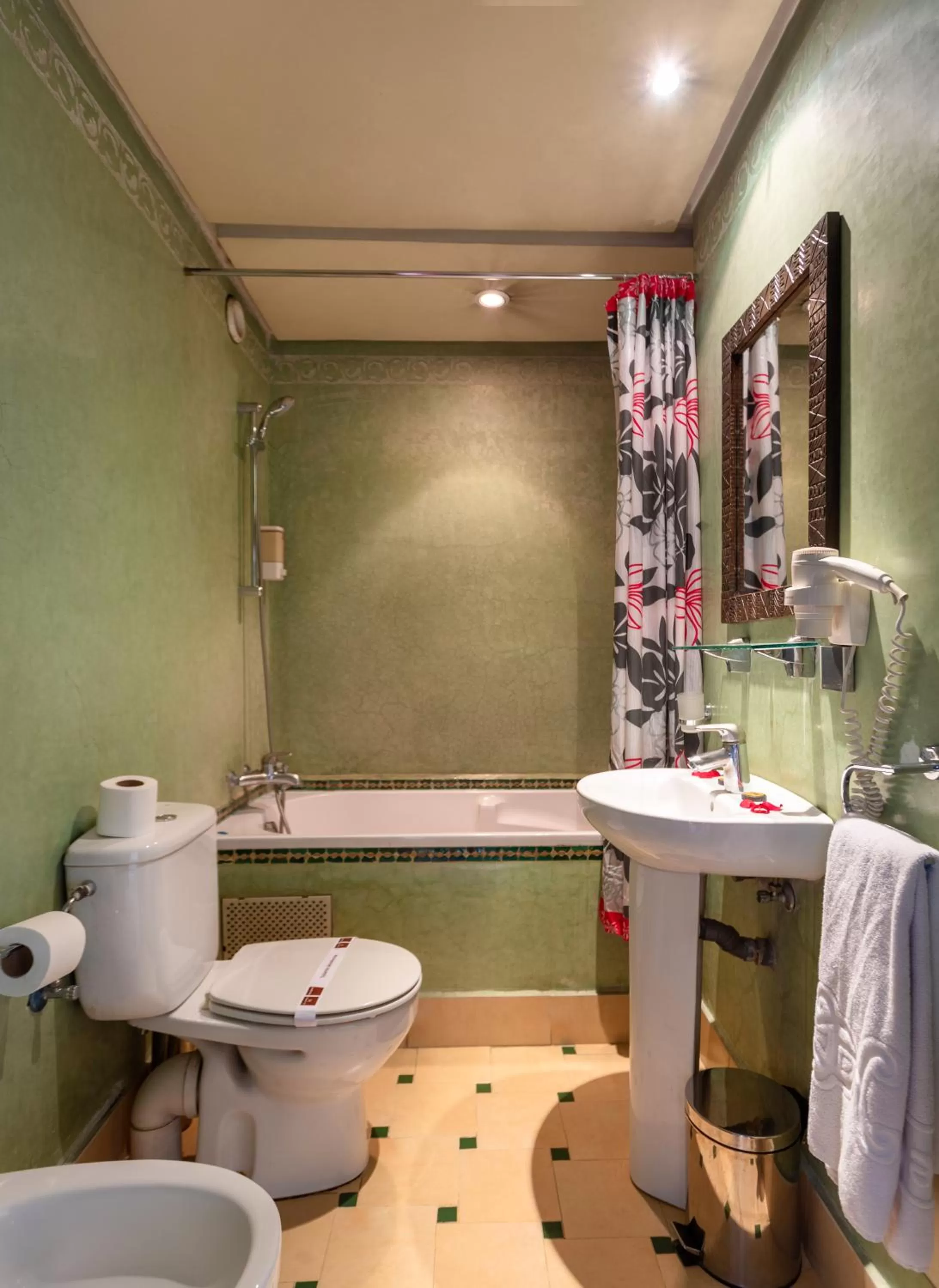 Bathroom in Le Caspien Boutique Hotel