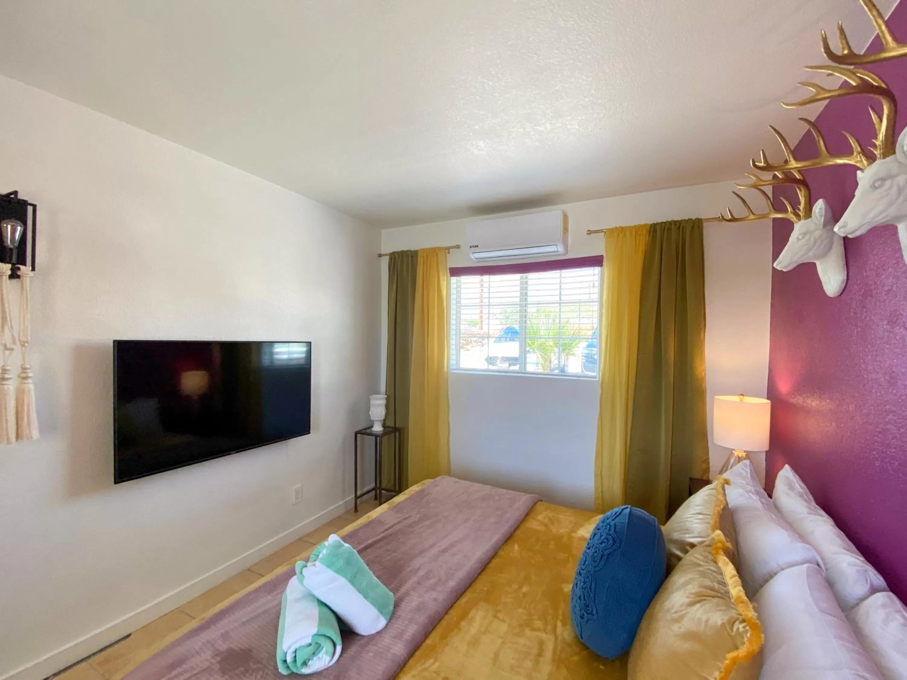 TV/Entertainment Center in The O Spa + Resort, Adults only