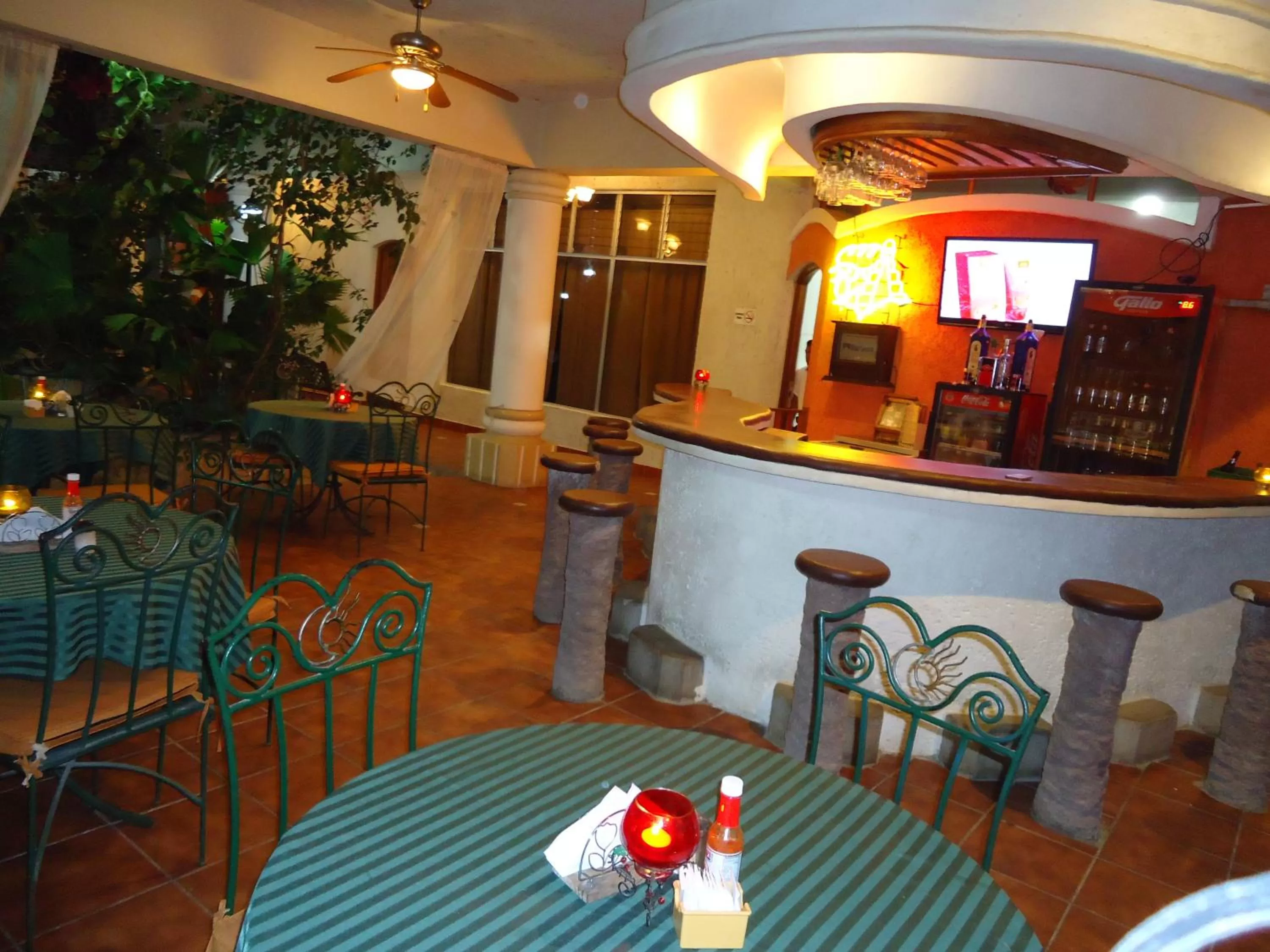 Restaurant/places to eat in Hotel Quinta Maya