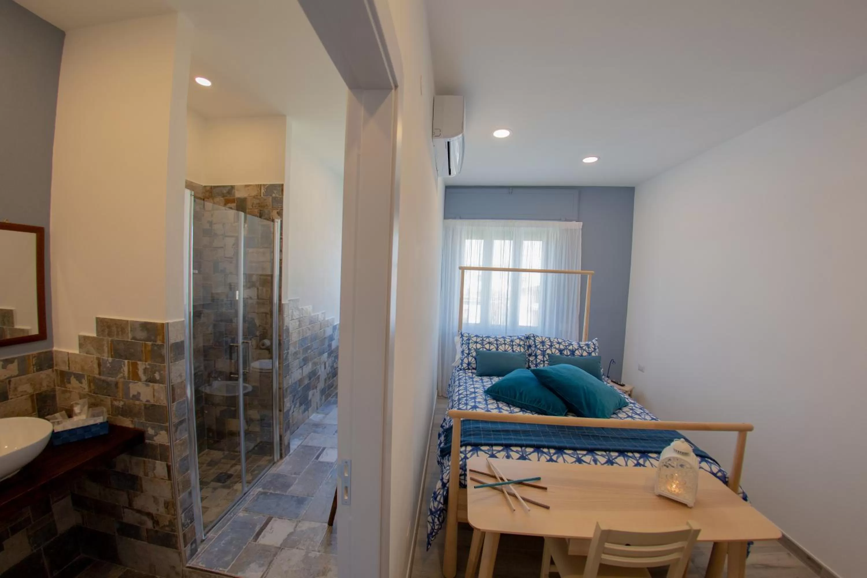 Photo of the whole room in Civico 364