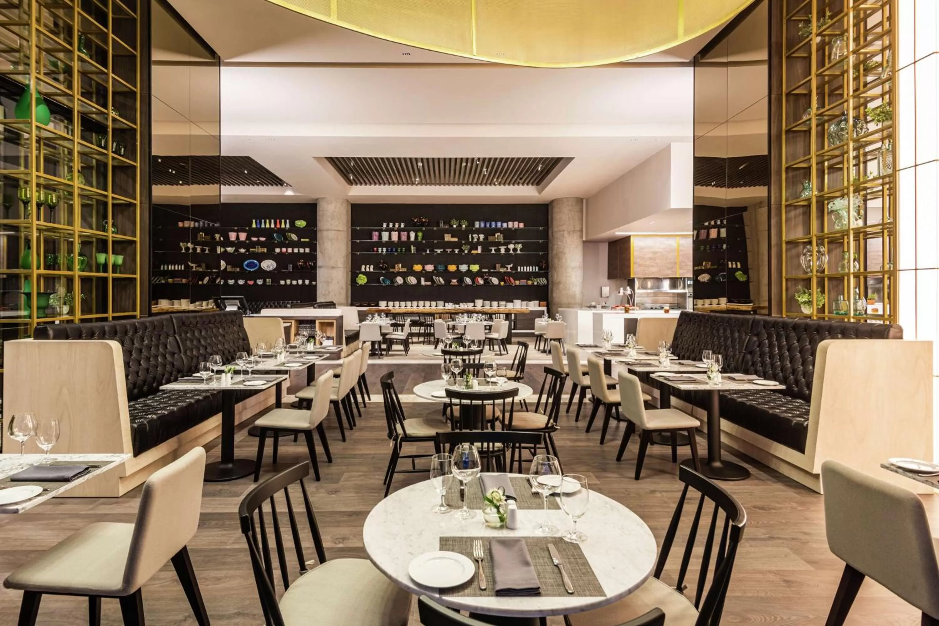 Restaurant/places to eat in Hilton Bogota Corferias