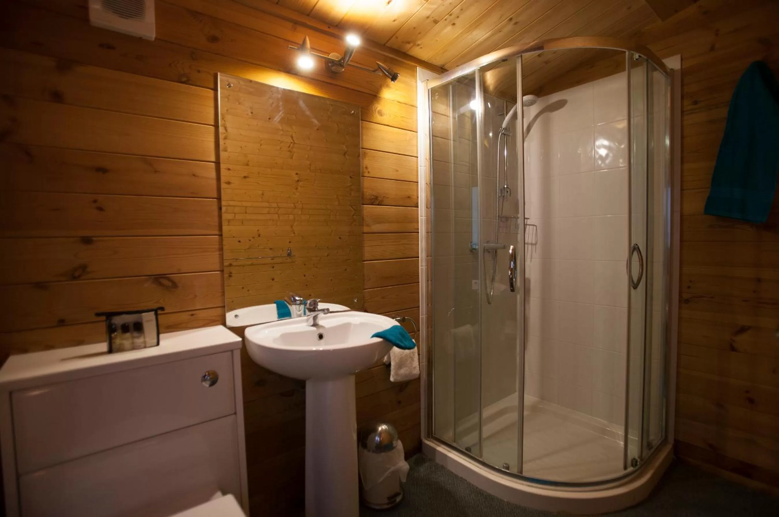 Bathroom in West View Lodge