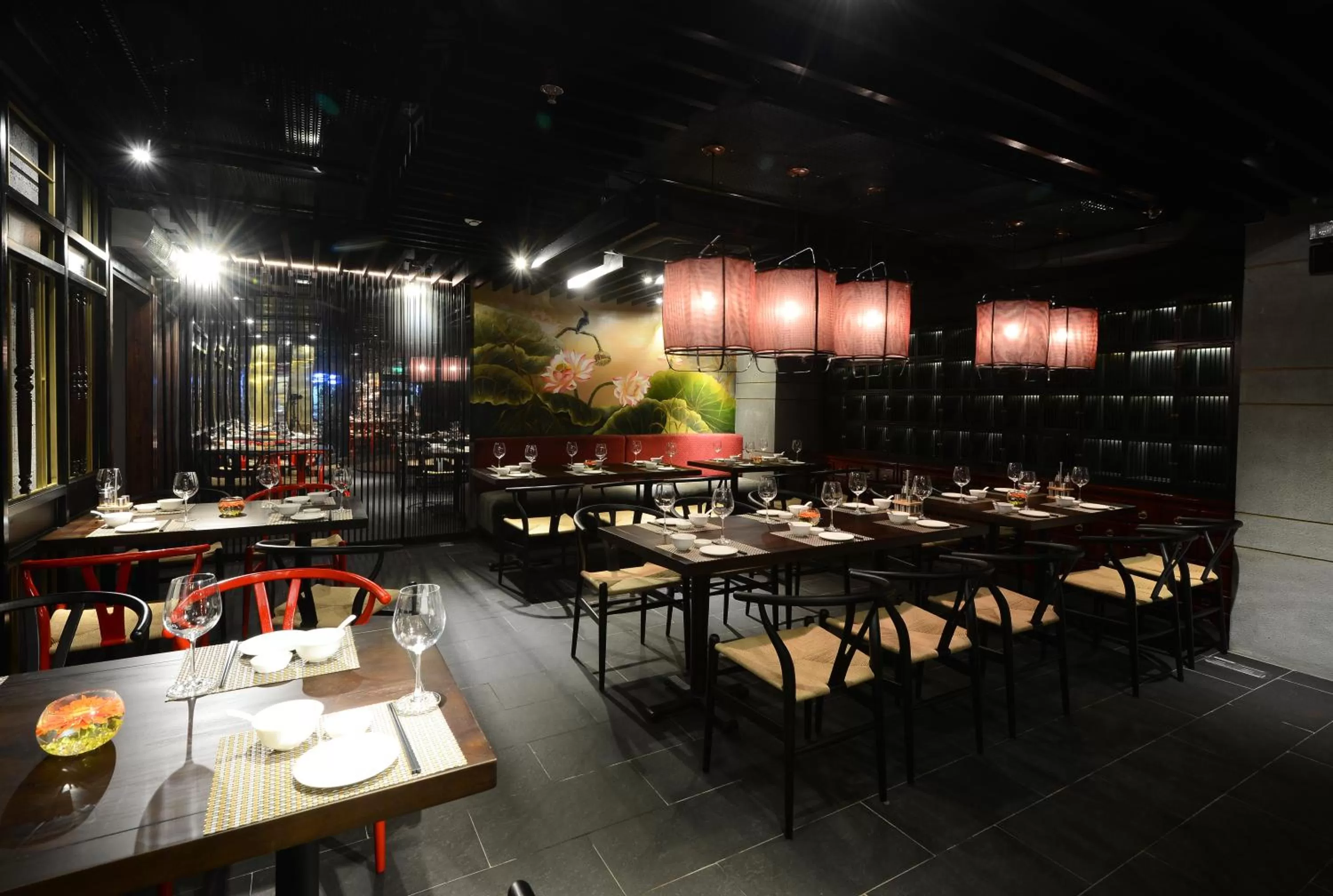 Restaurant/places to eat in The Chi Boutique Hotel