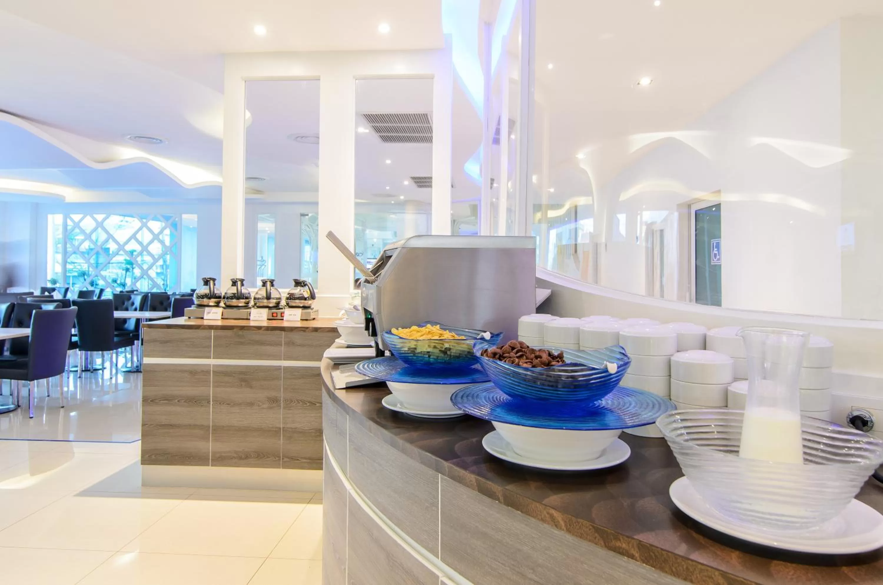 American breakfast in The Paradiso JK Design Hotel