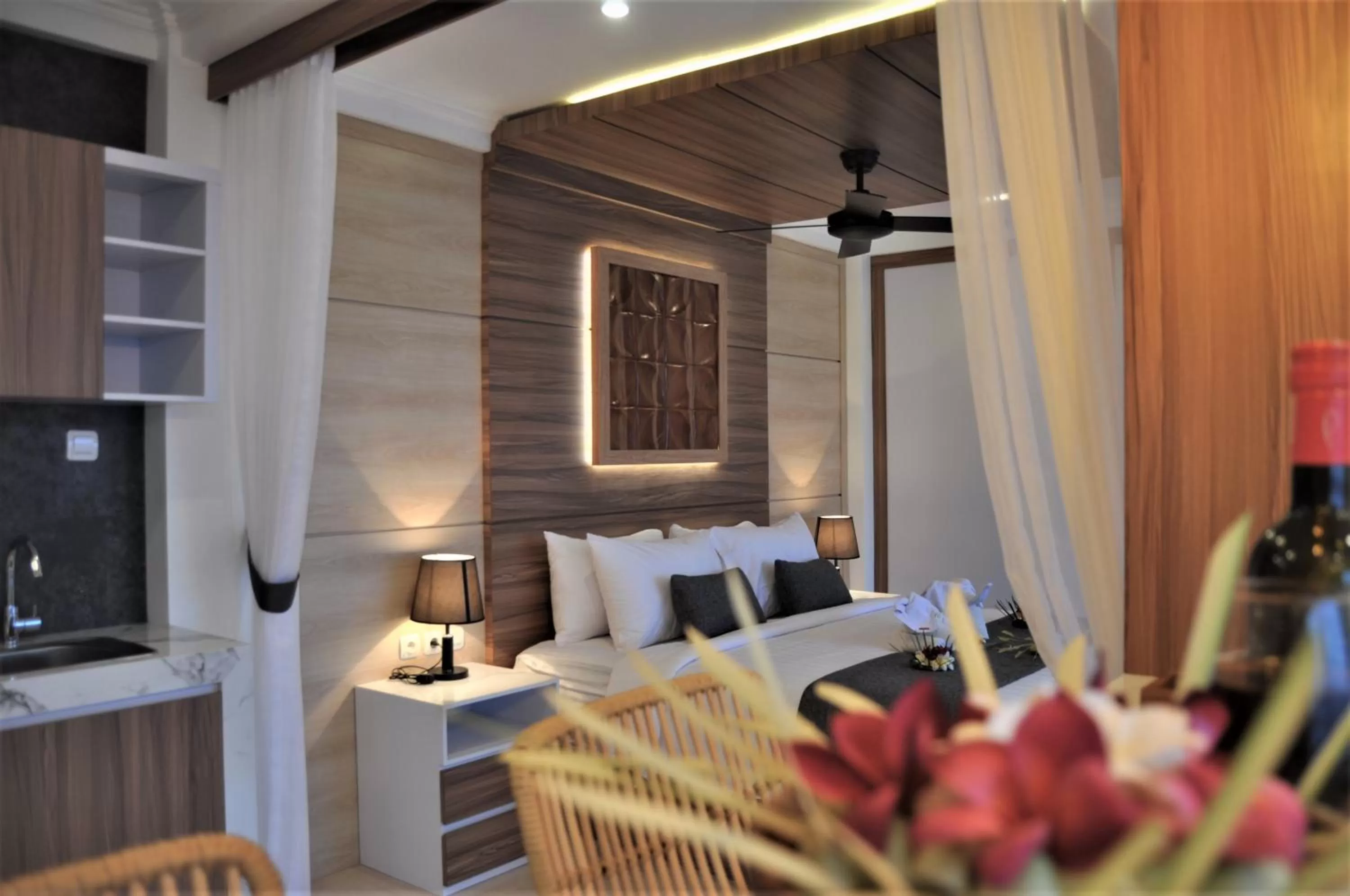 Bed in SUITE OCEAN BLUE