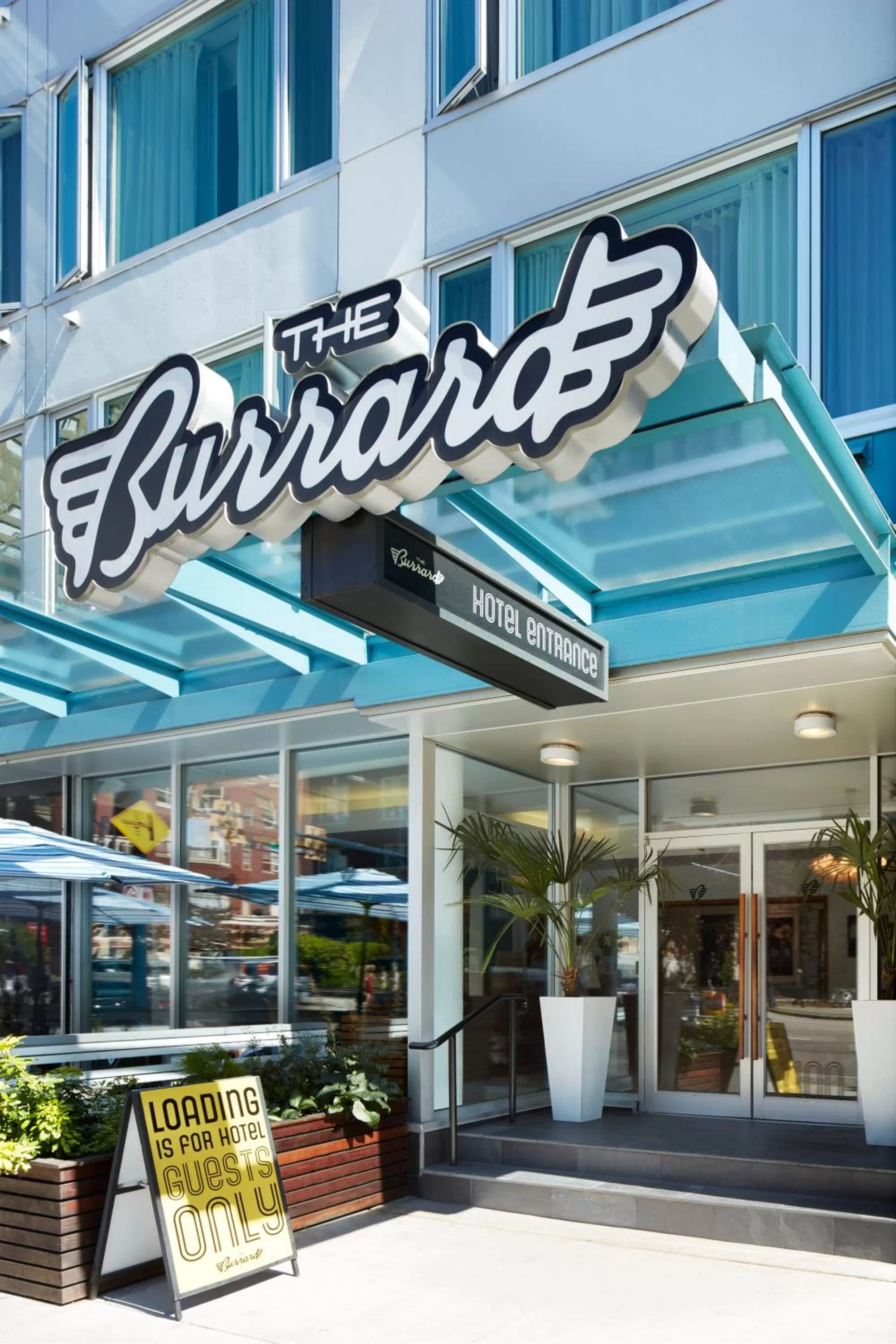 Facade/entrance in The Burrard