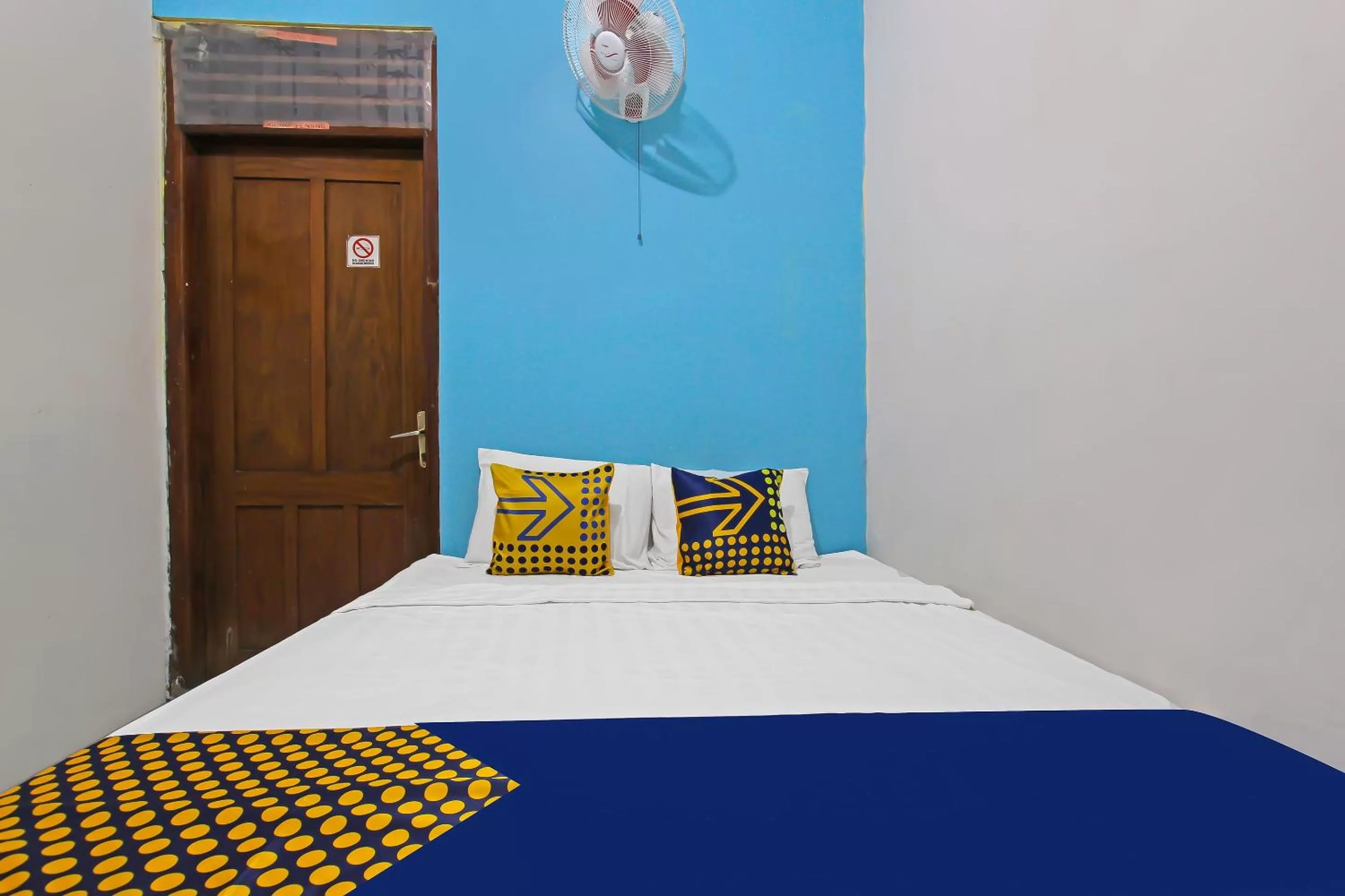 Bedroom, Bed in SPOT ON 91911 Rejeki Homestay Syariah Malioboro