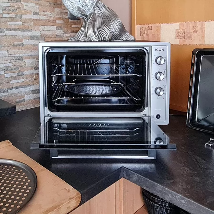 Kitchen or kitchenette, Kitchen/Kitchenette in Donau-Hotel