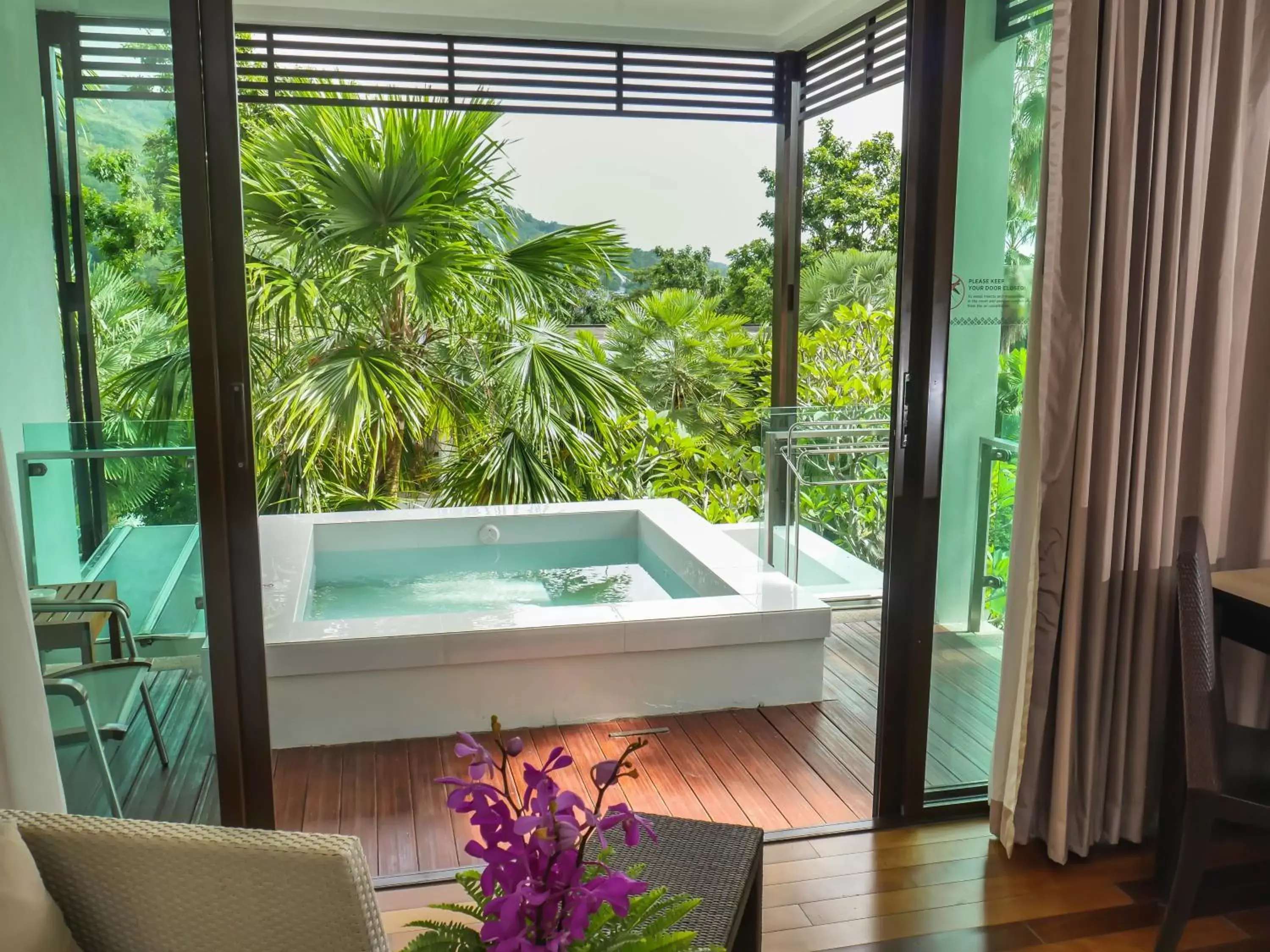 Deluxe Double Room with Spa Bath in Wyndham Sea Pearl Resort, Phuket Deluxe Double Room with Spa Bath in Wyndham Sea Pearl Resort, Phuket