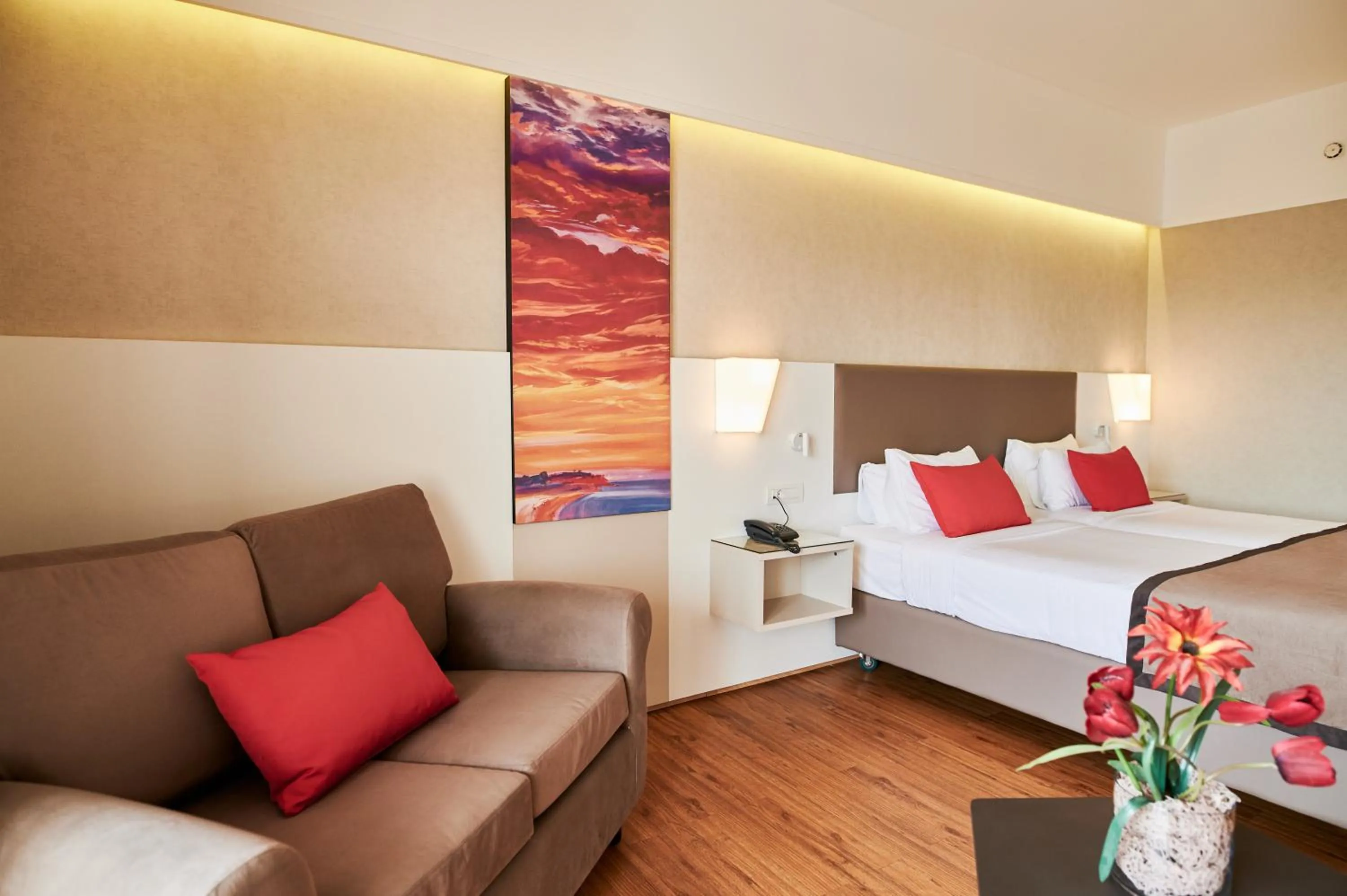 Photo of the whole room, Bed in Ramada Plaza by Wyndham Thraki