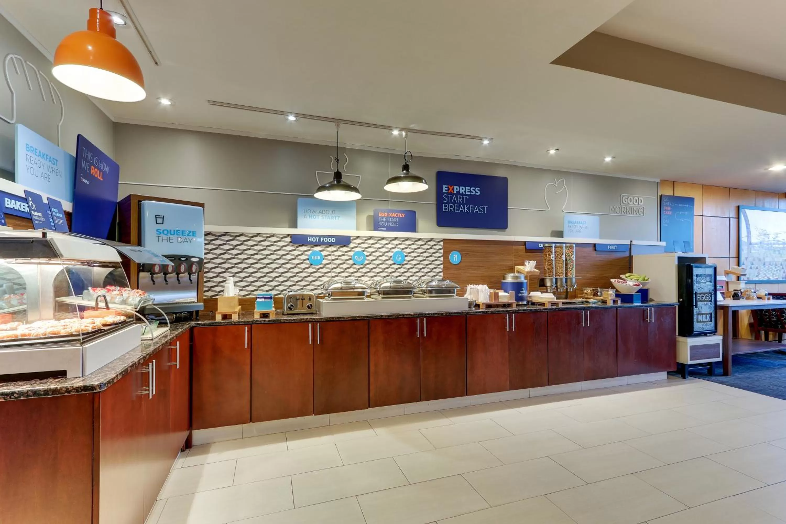 Breakfast in Holiday Inn Express Aberdeen-Chesapeake House by IHG