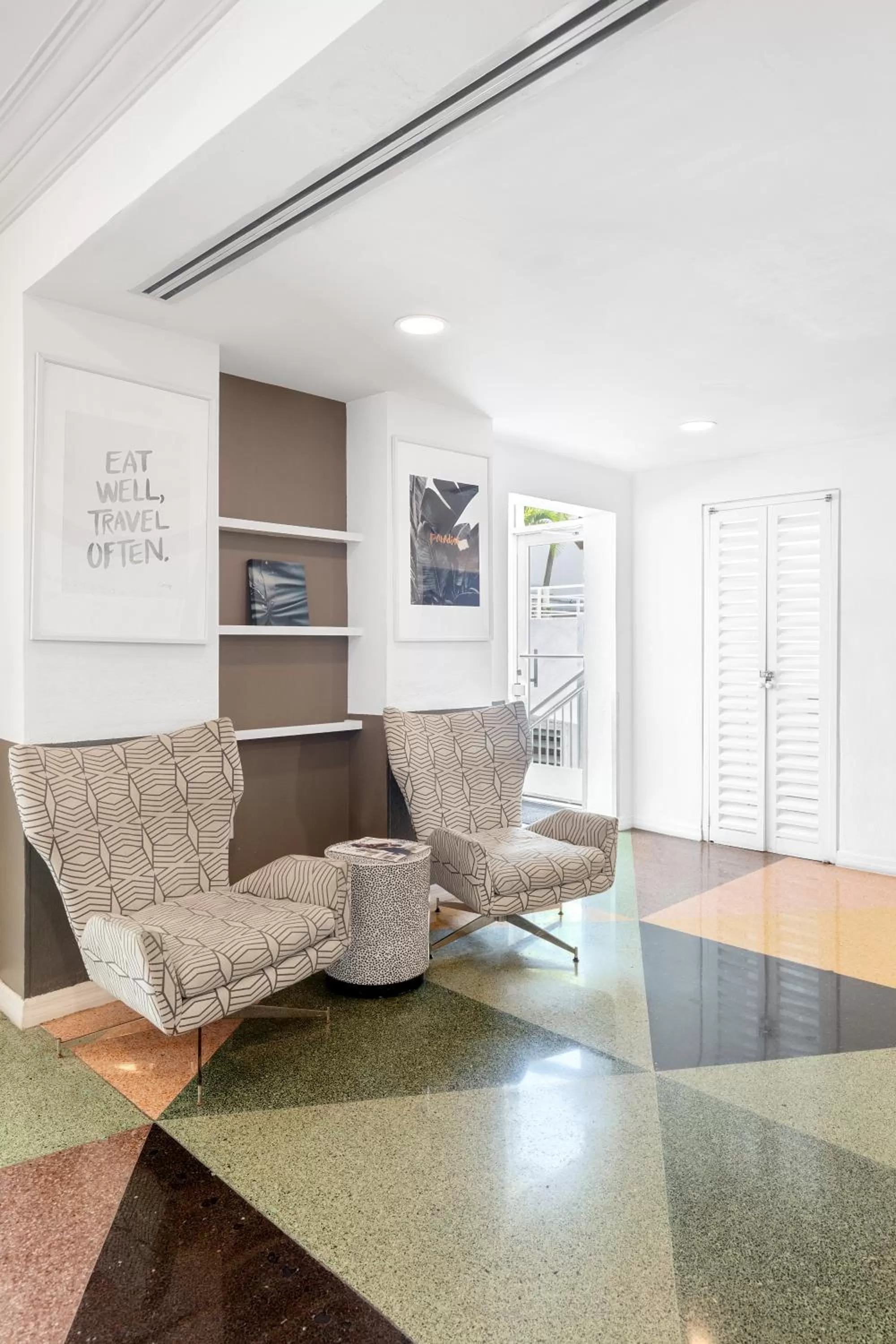 Lobby or reception, Lobby/Reception in Townhouse by Luxurban