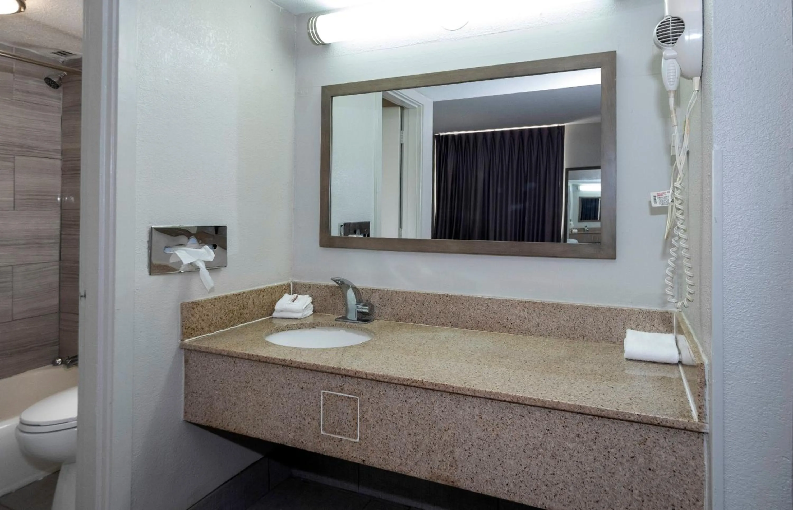 Bathroom in Red Roof Inn Petersburg - Fort Lee