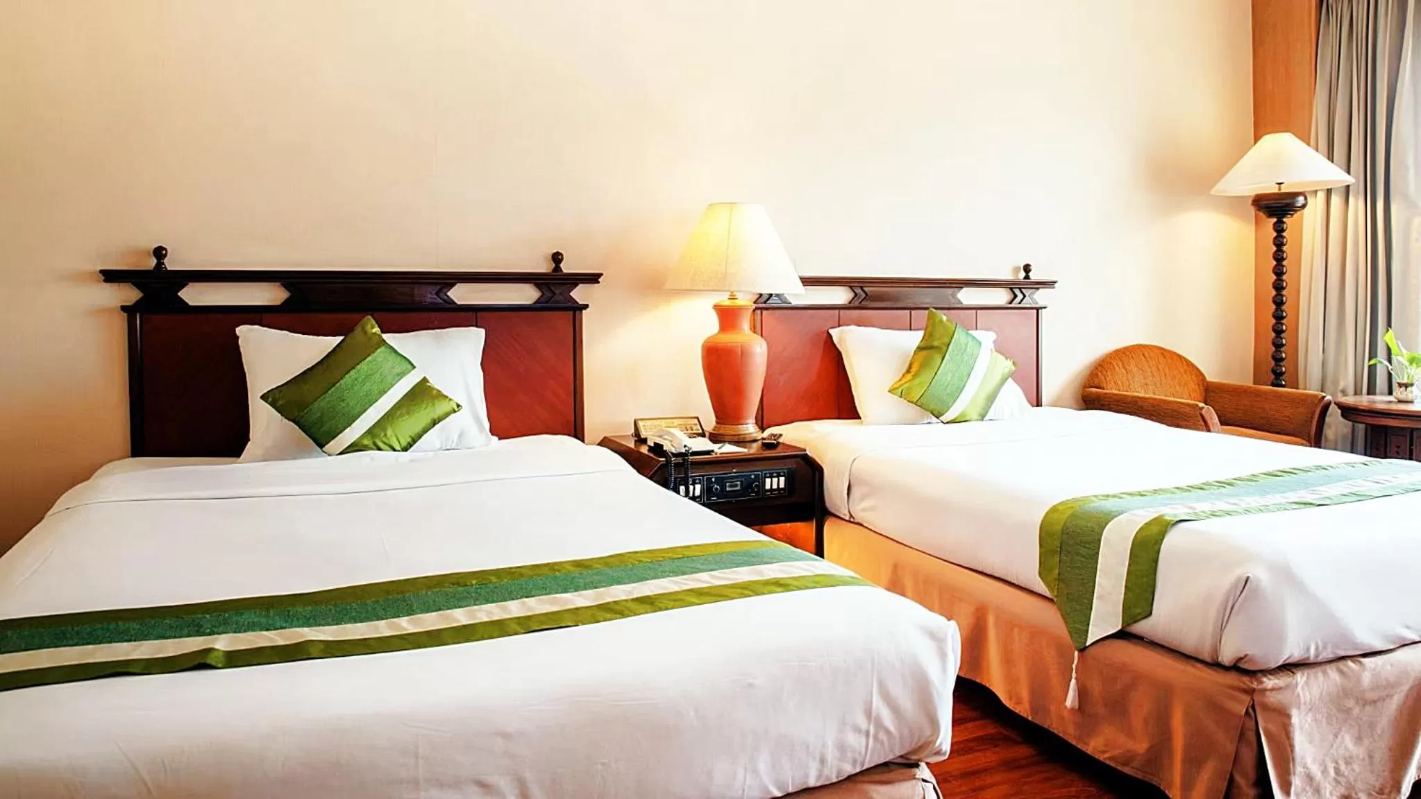 Bed in Chiangmai Grandview Hotel & Convention Center