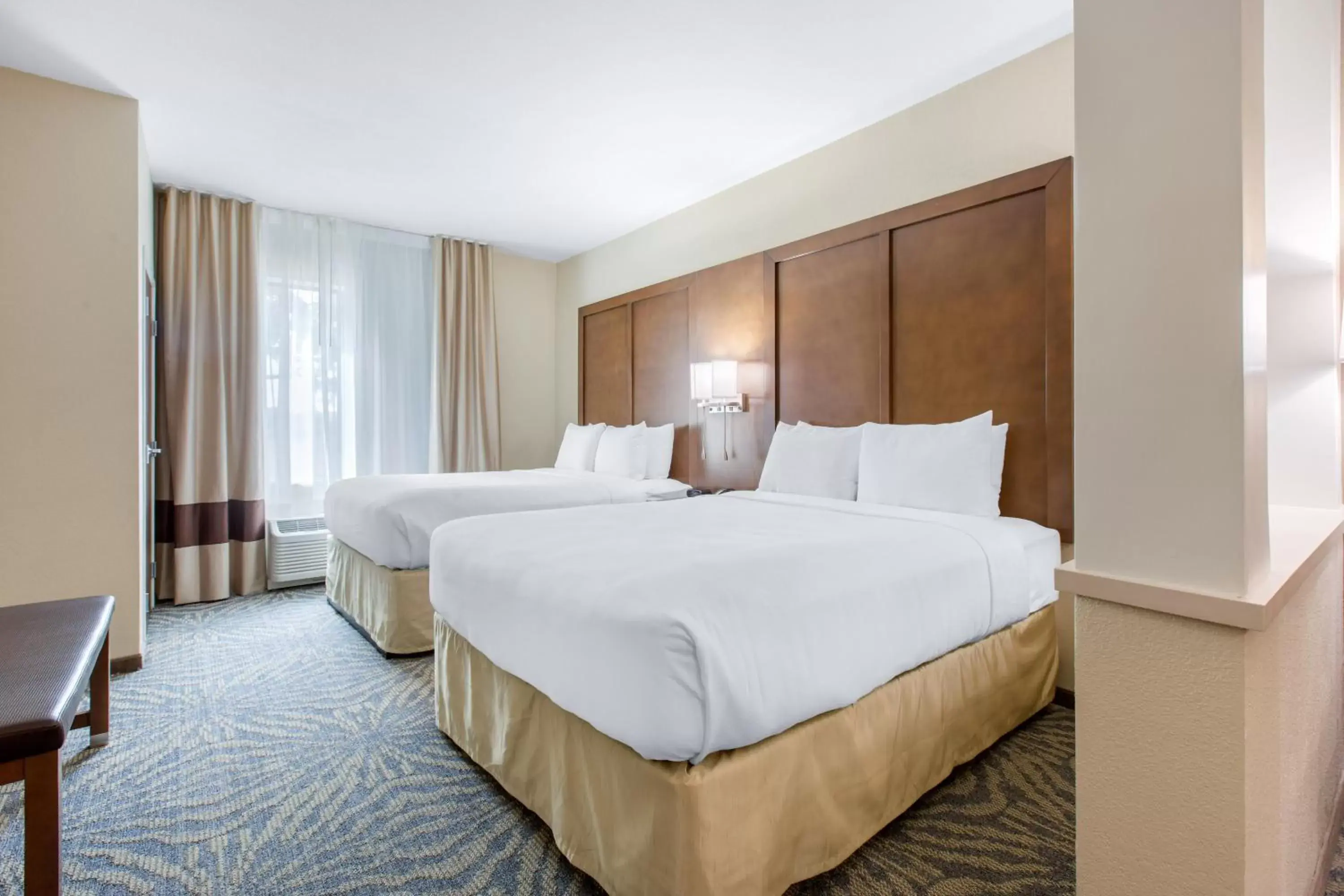 Queen Suite with Two Queen Beds - Non-Smoking in Comfort Suites - South Austin Queen Suite with Two Queen Beds - Non-Smoking in Comfort Suites - South Austin