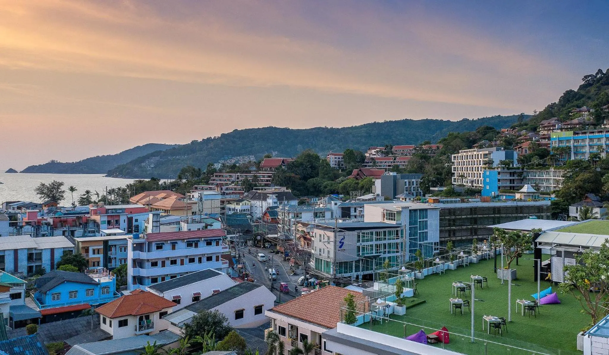Property building in Zenseana Resort & Spa - Patong, Phuket