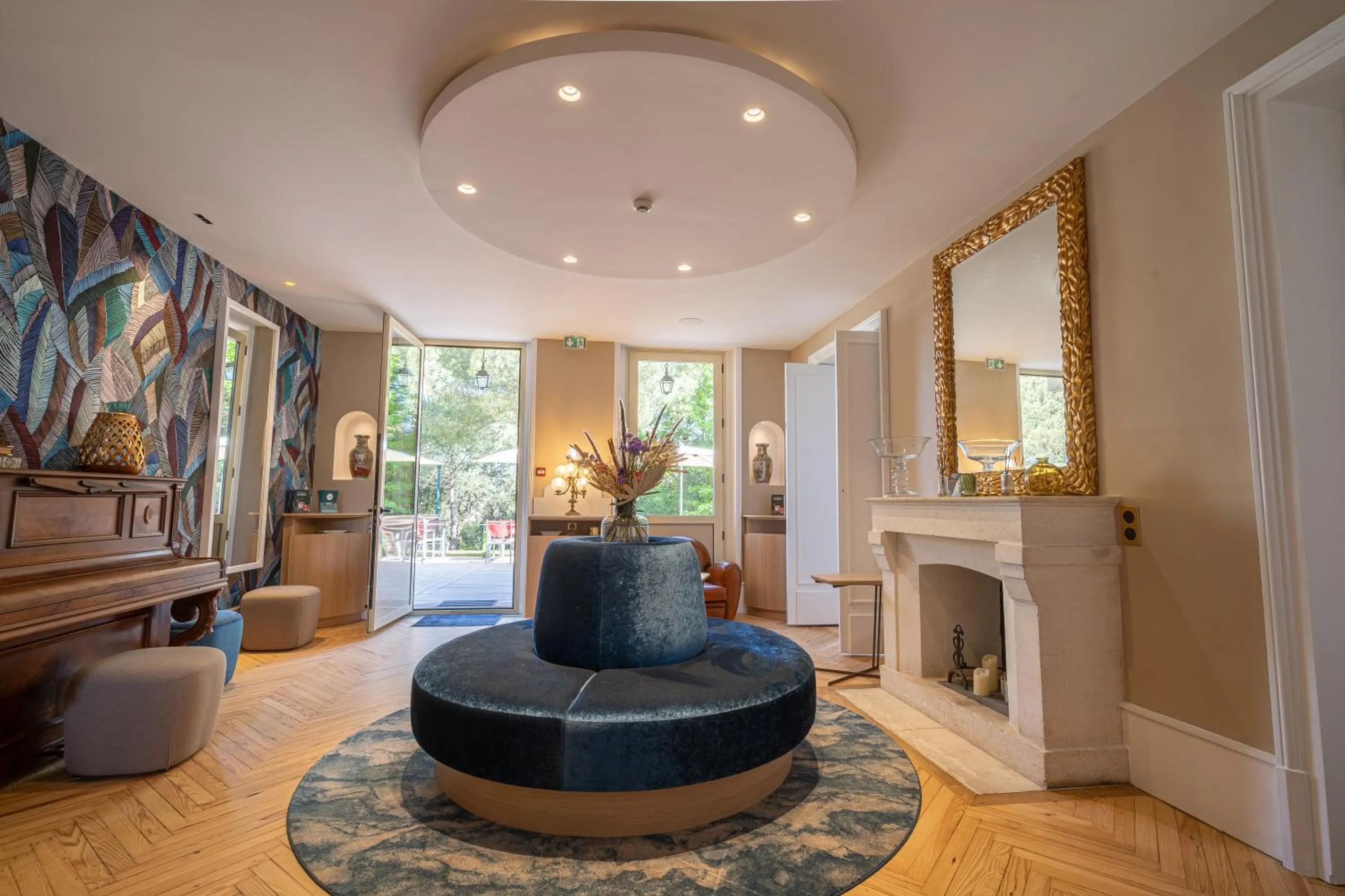 Property building in Hôtel The Originals Résidence de Rohan (EX RELAIS DU SILENCE)