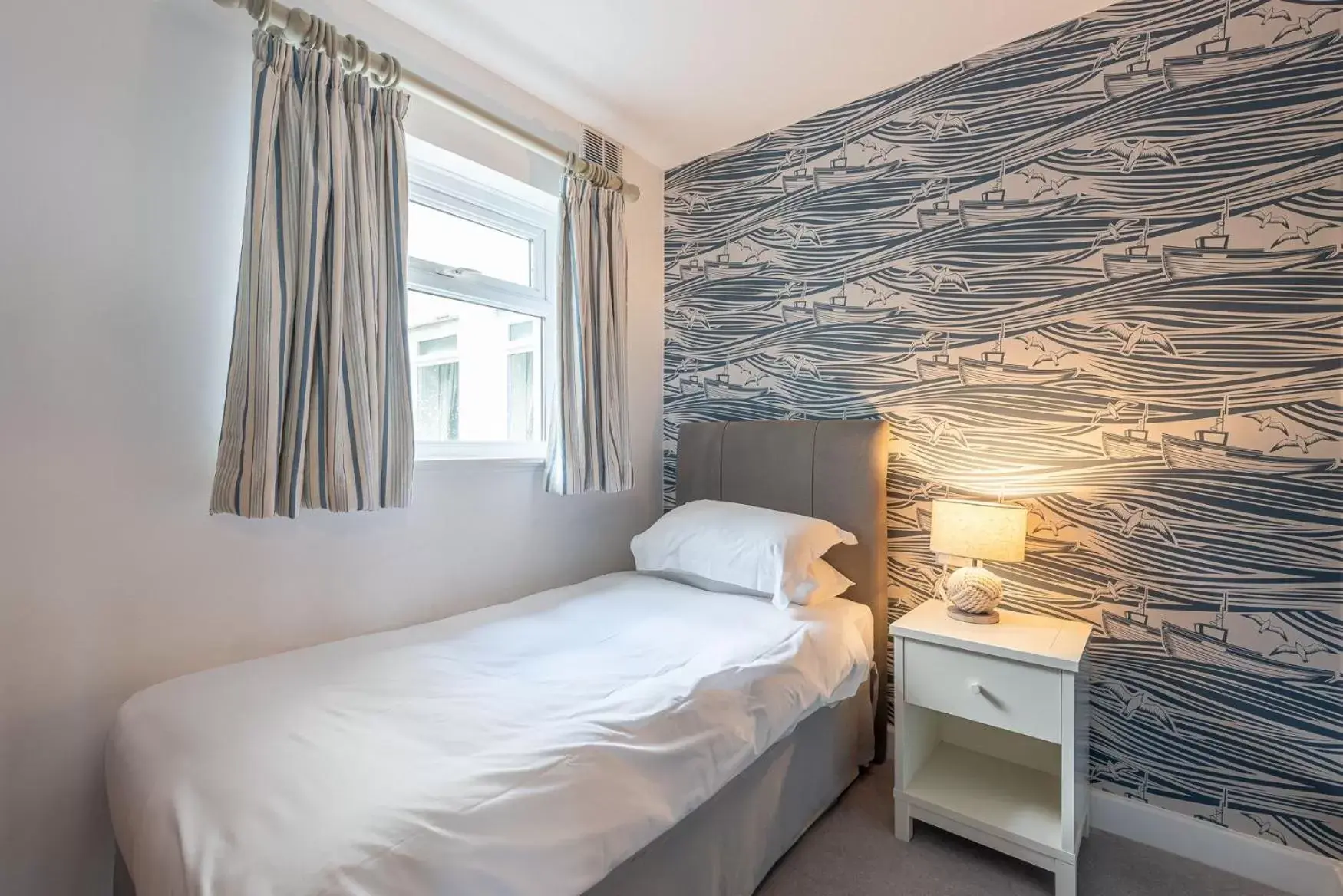 Two-Bedroom Suite with Sea View in The White Lodge Hotel Two-Bedroom Suite with Sea View in The White Lodge Hotel