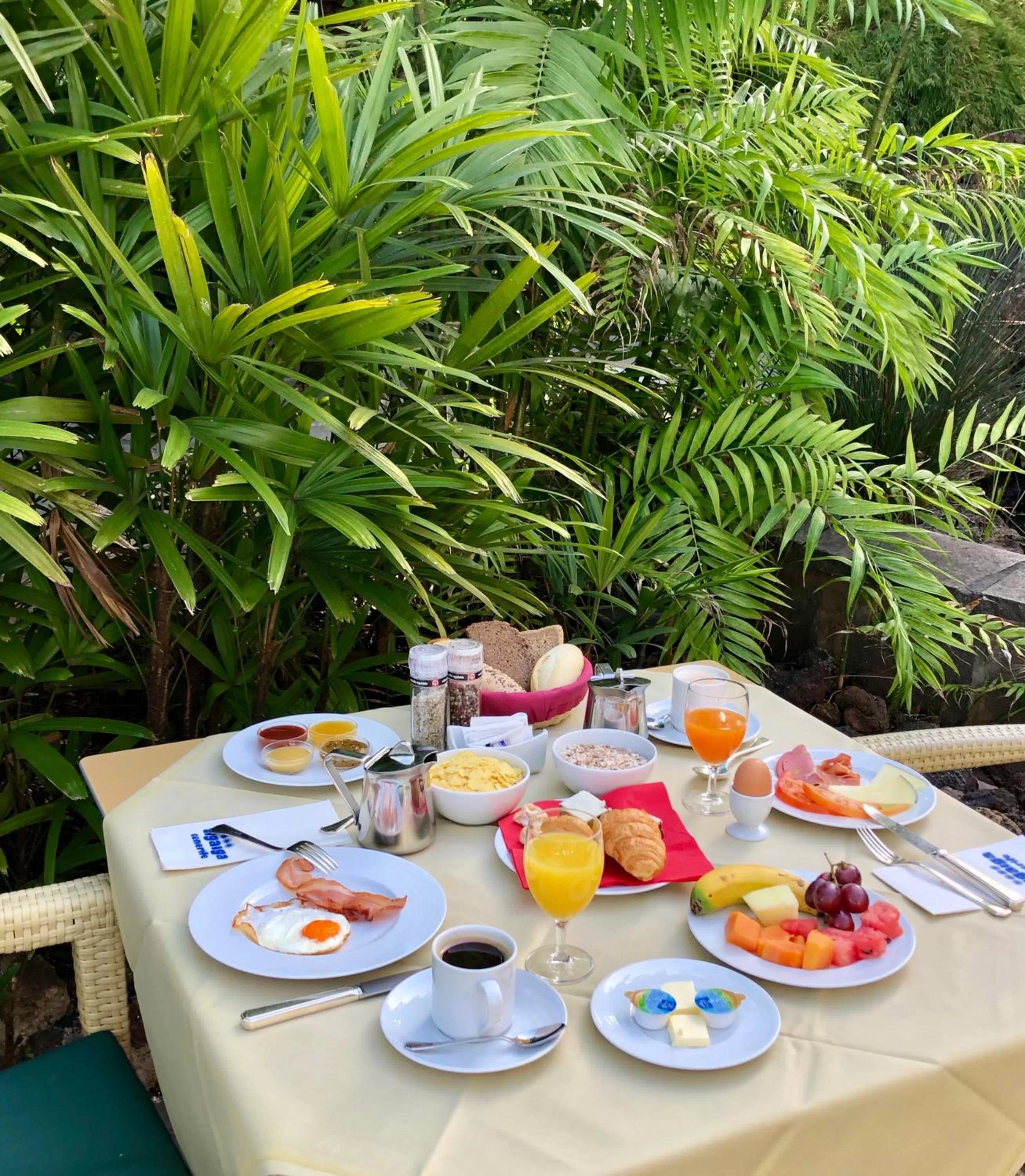 Breakfast in Hotel Tigaiga