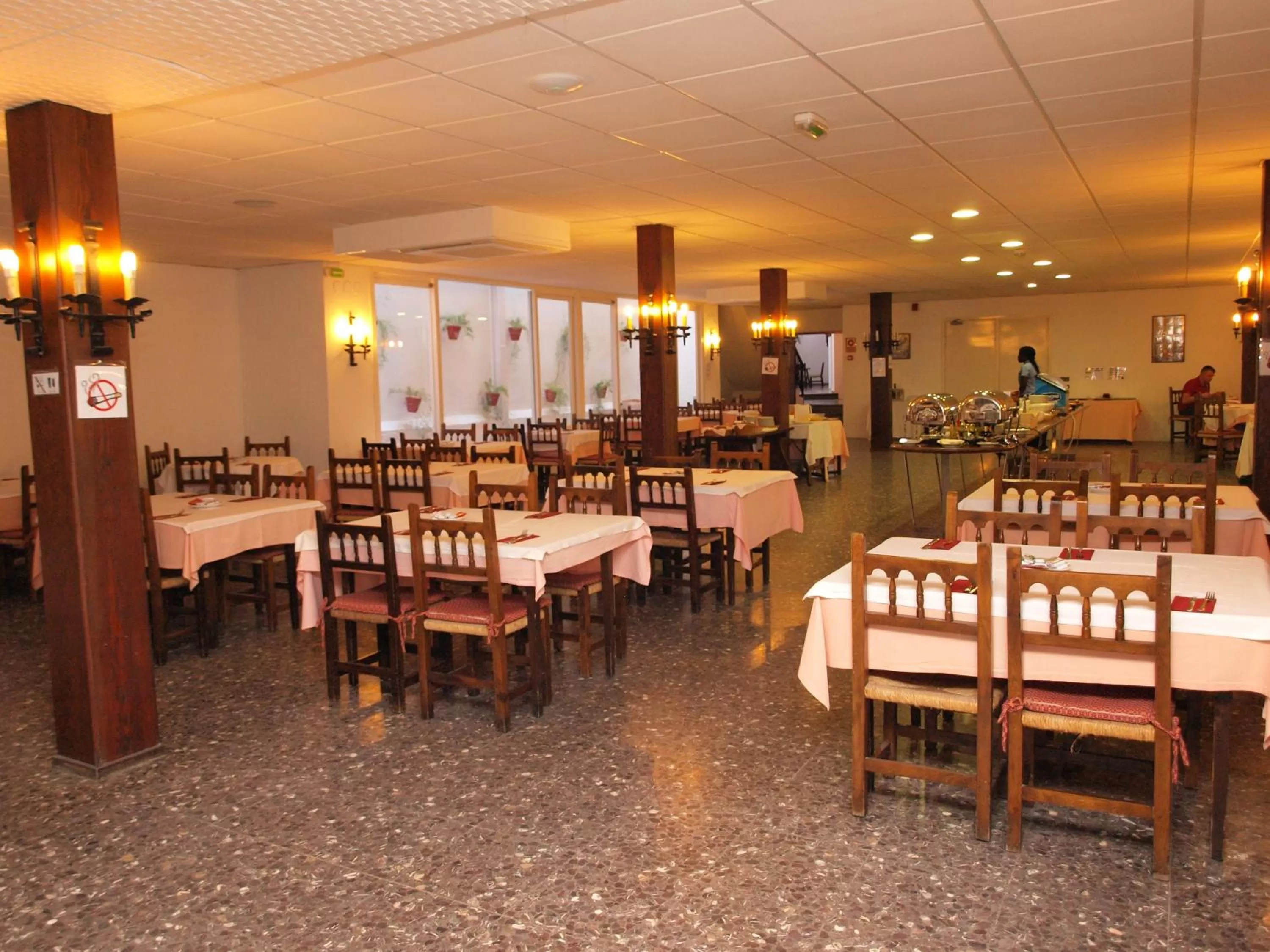 Restaurant/places to eat in El Cid