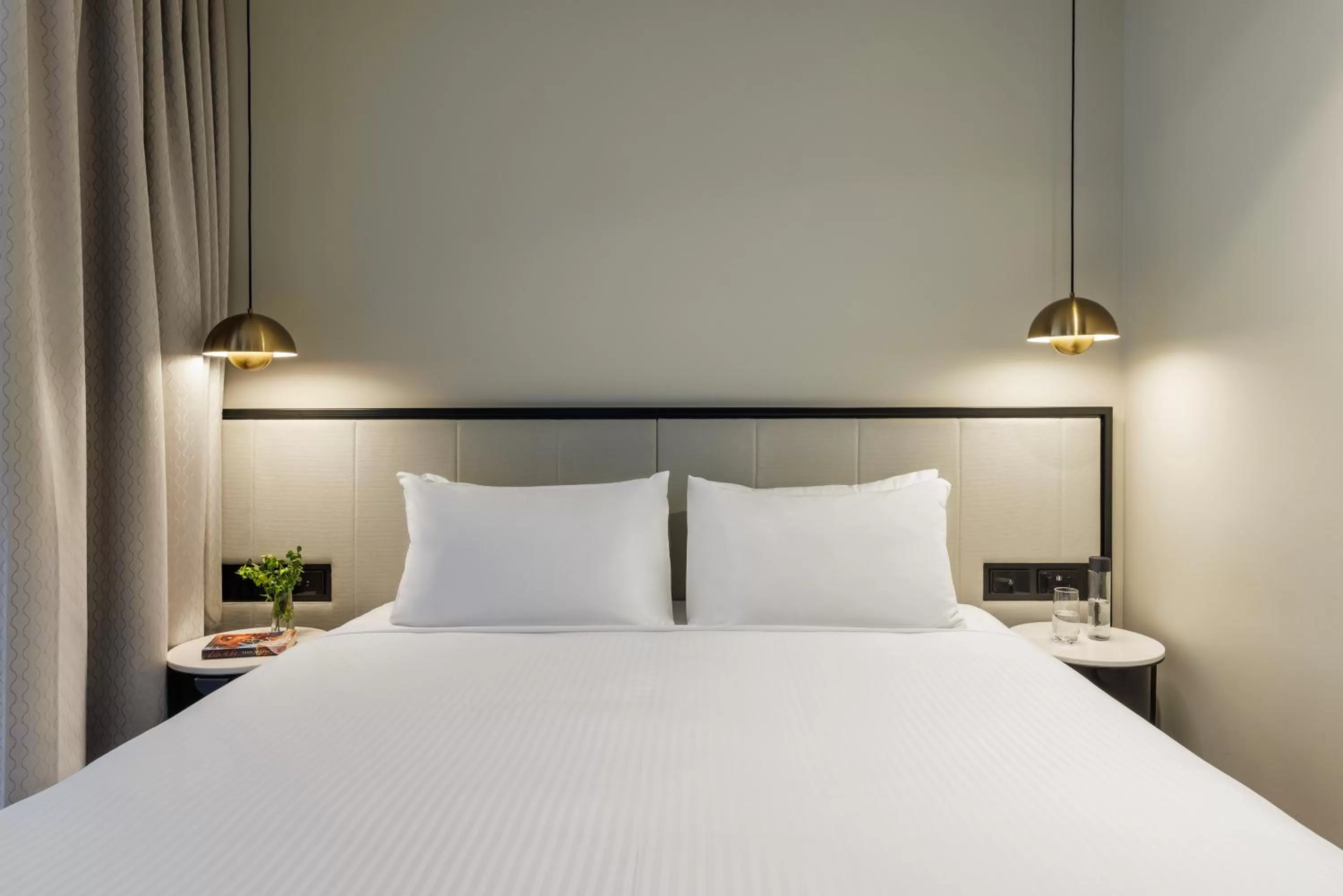 Bed in Brady Hotels Jones Lane