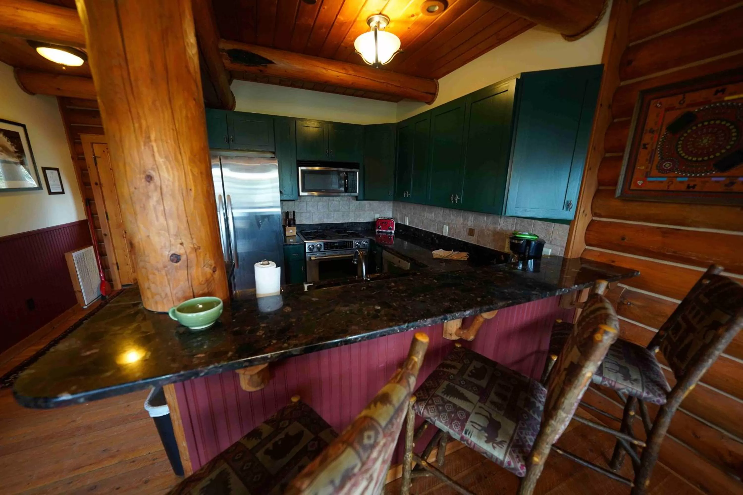Kitchen/Kitchenette in Ampersand Bay Resort