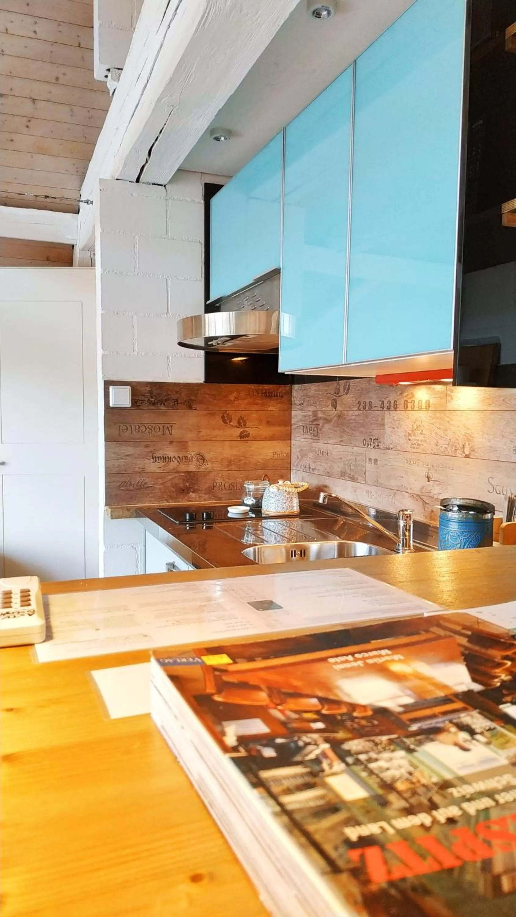 Kitchen/Kitchenette in Blue Wall BnB