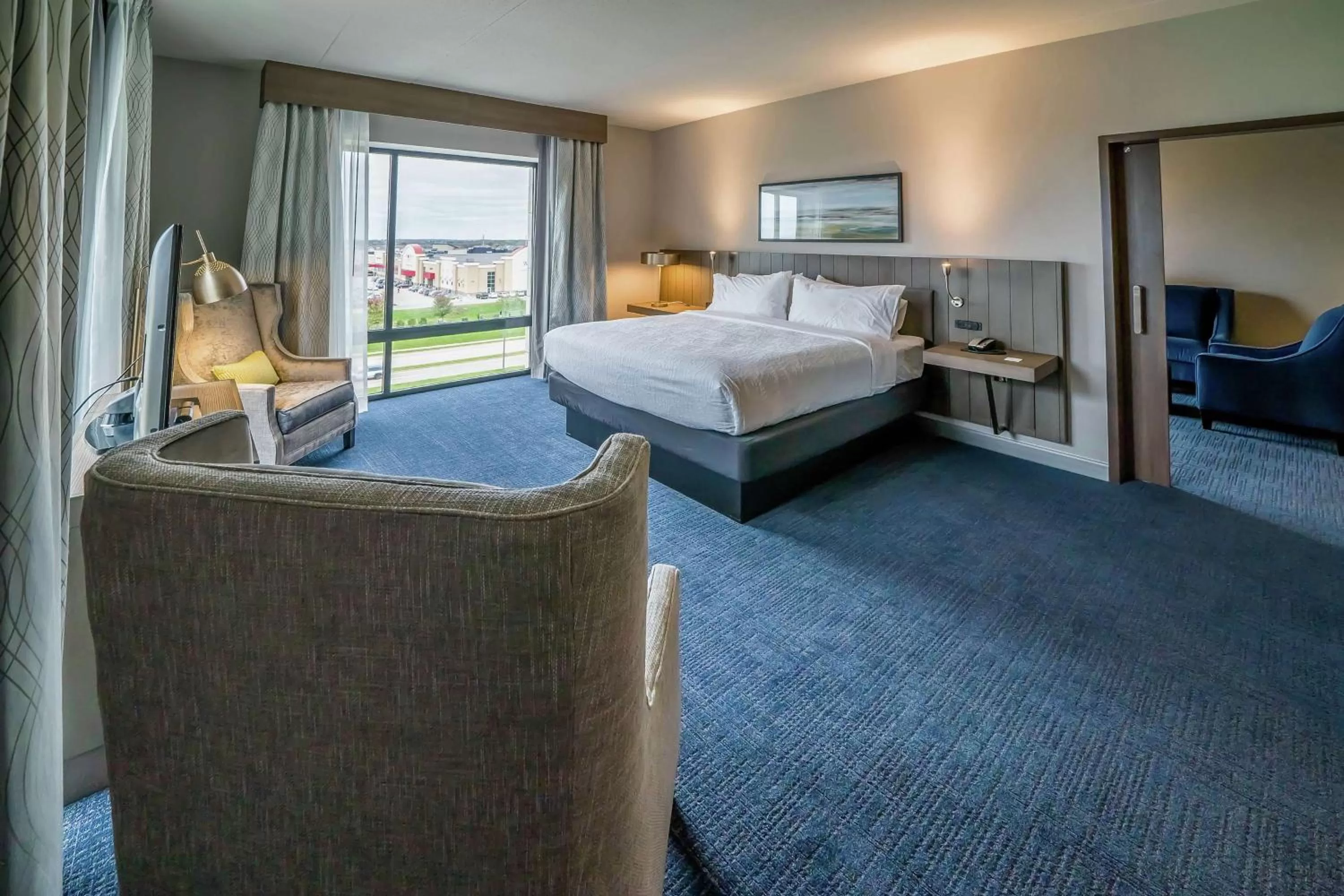 Bed in Hilton Garden Inn Madison Sun Prairie