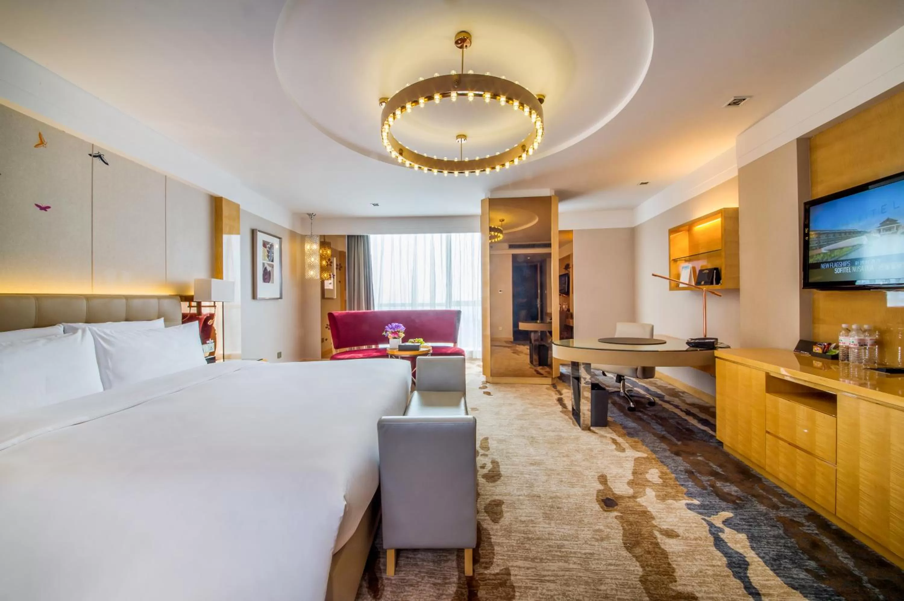 Bed in Pullman Linyi Lushang