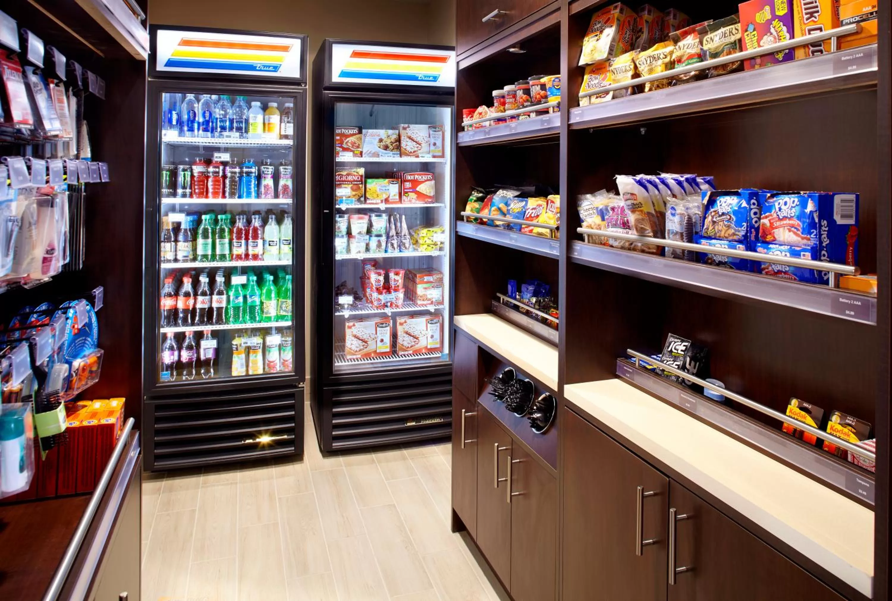 On-site shops in Hawthorn Suites by Wyndham Bridgeport